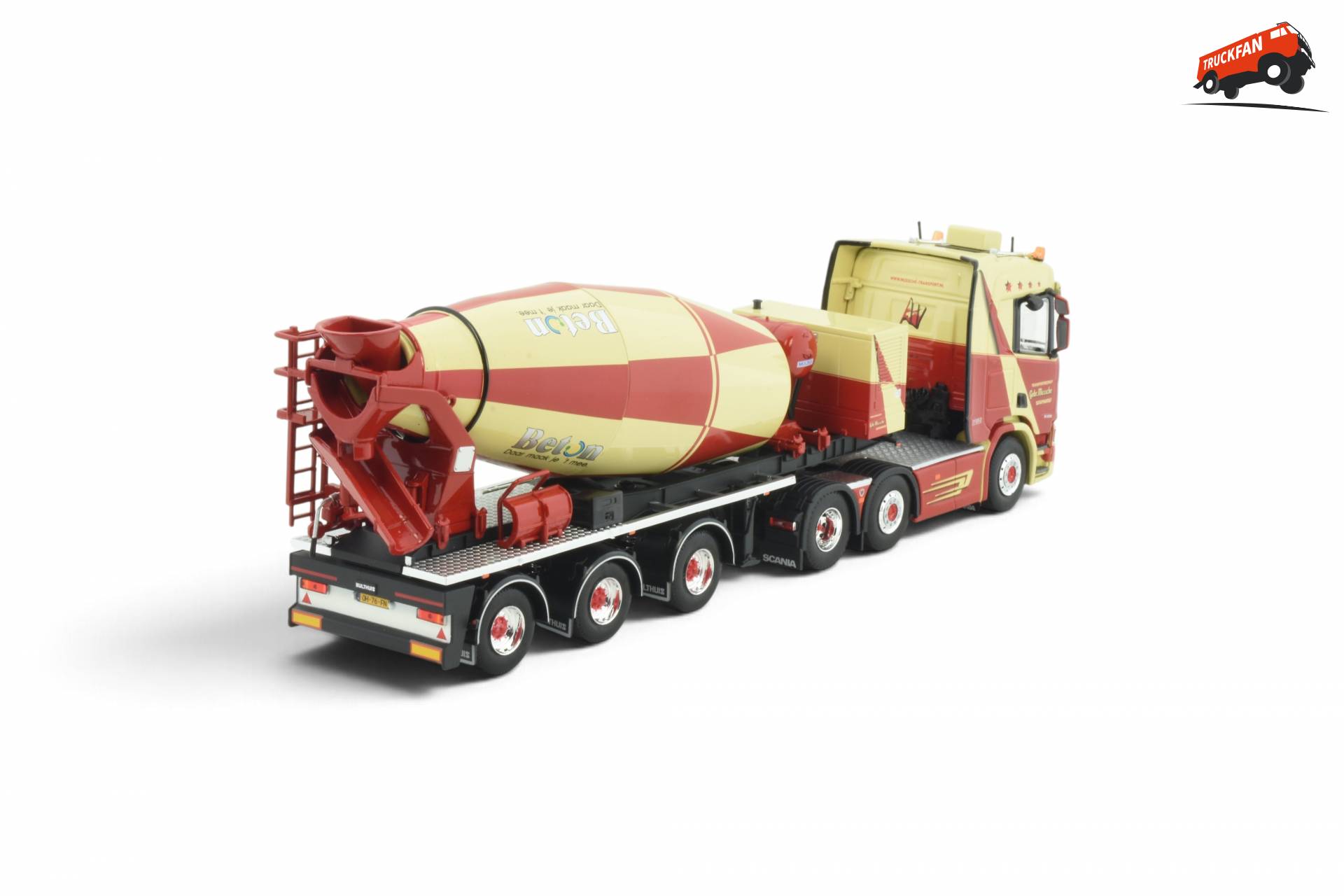 Nieuwe Tekno model Scania met mixer-oplegger