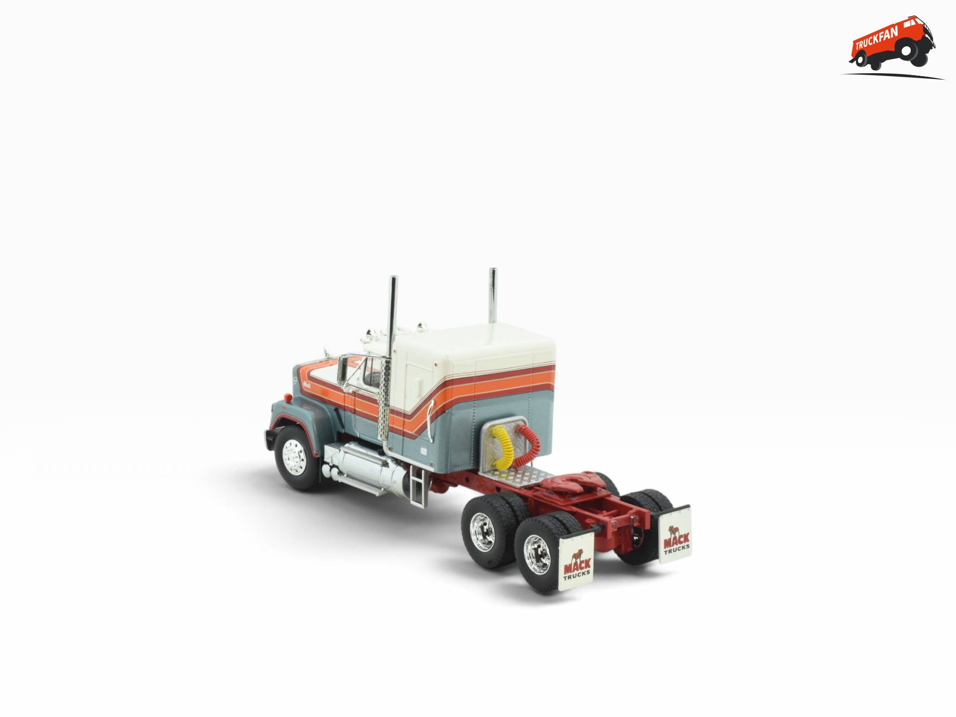 Tekno Mack Superliner demo model