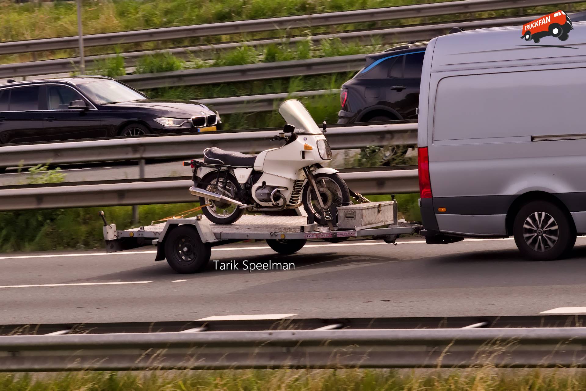 BMW R80 motorfiets op A16