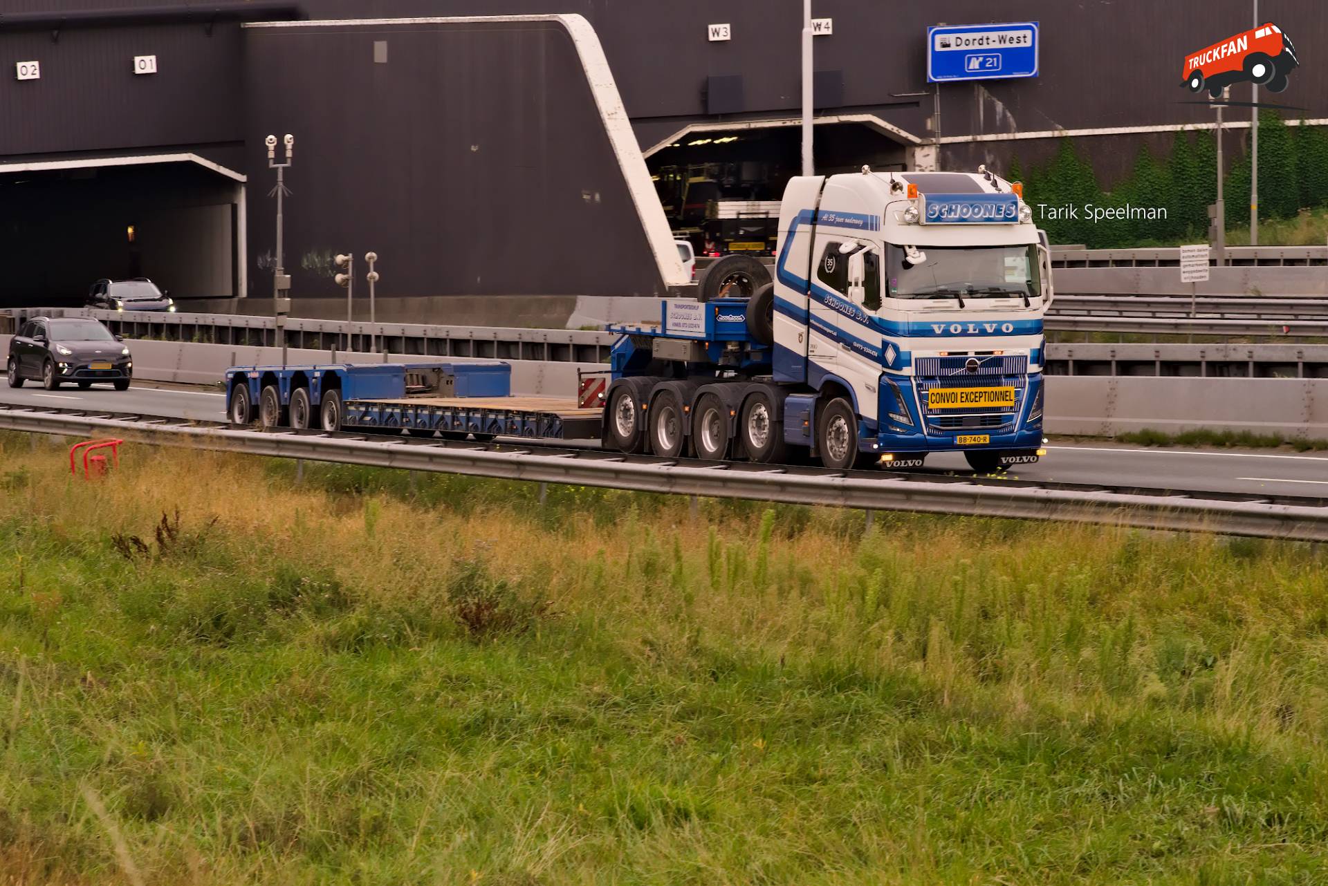 Volvo FH 5th Gen vrachtwagen met kenteken BB-740-R