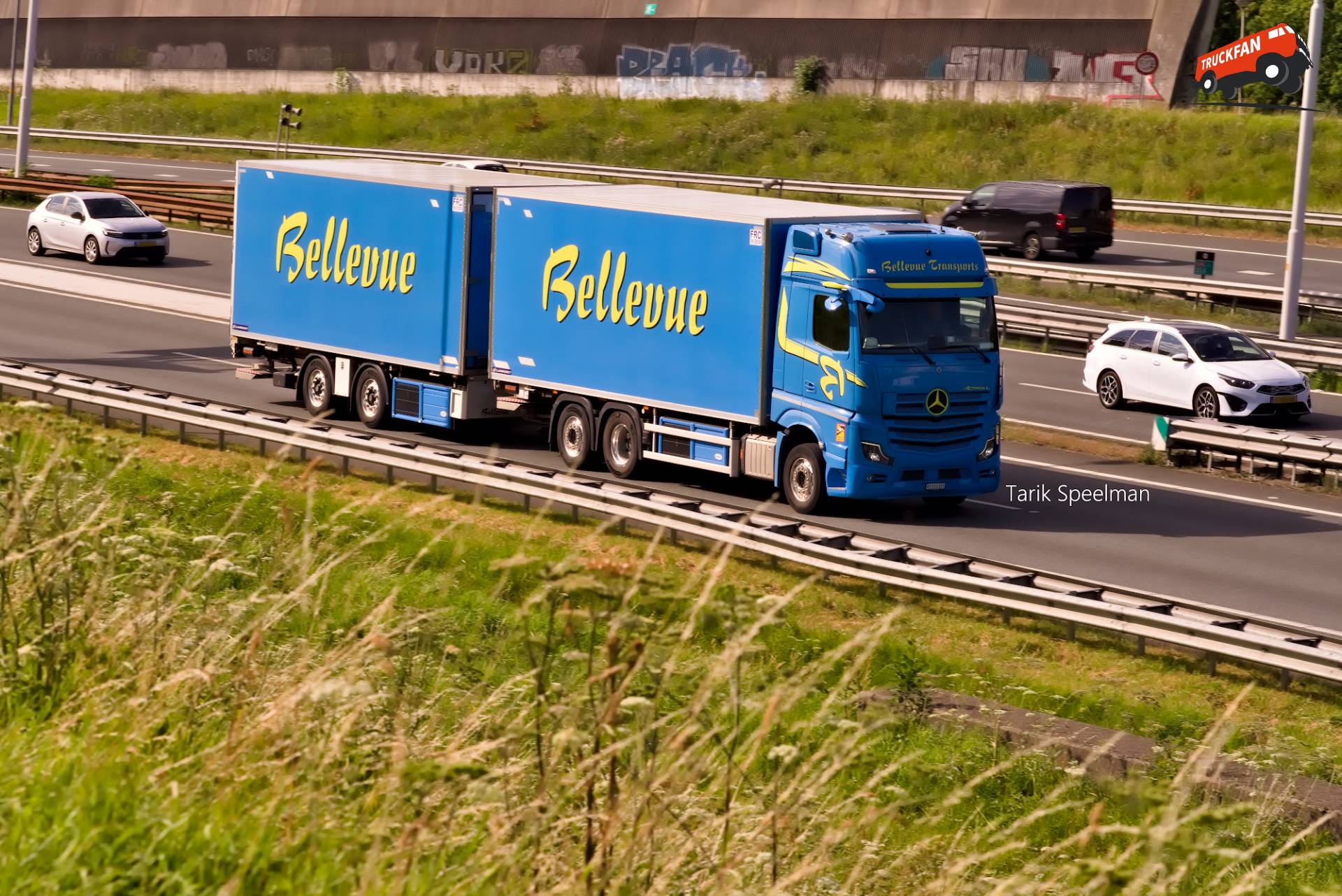 Mercedes-Benz Actros MP5 vrachtwagen op A16