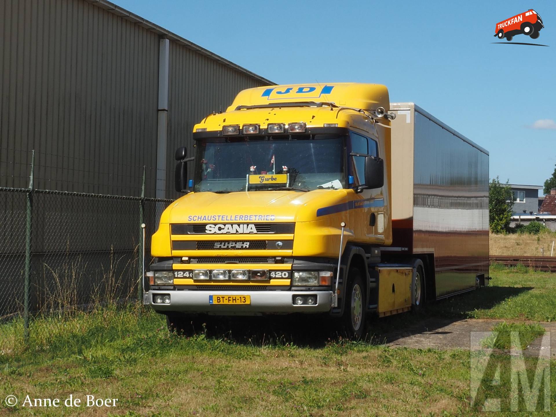 Scania T124 kermistruck