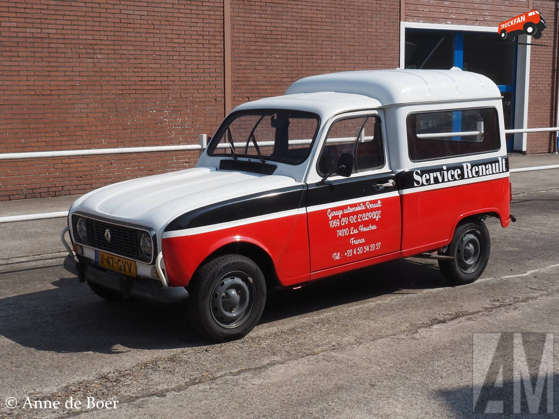 Renault R4-F4 Servicevoertuig