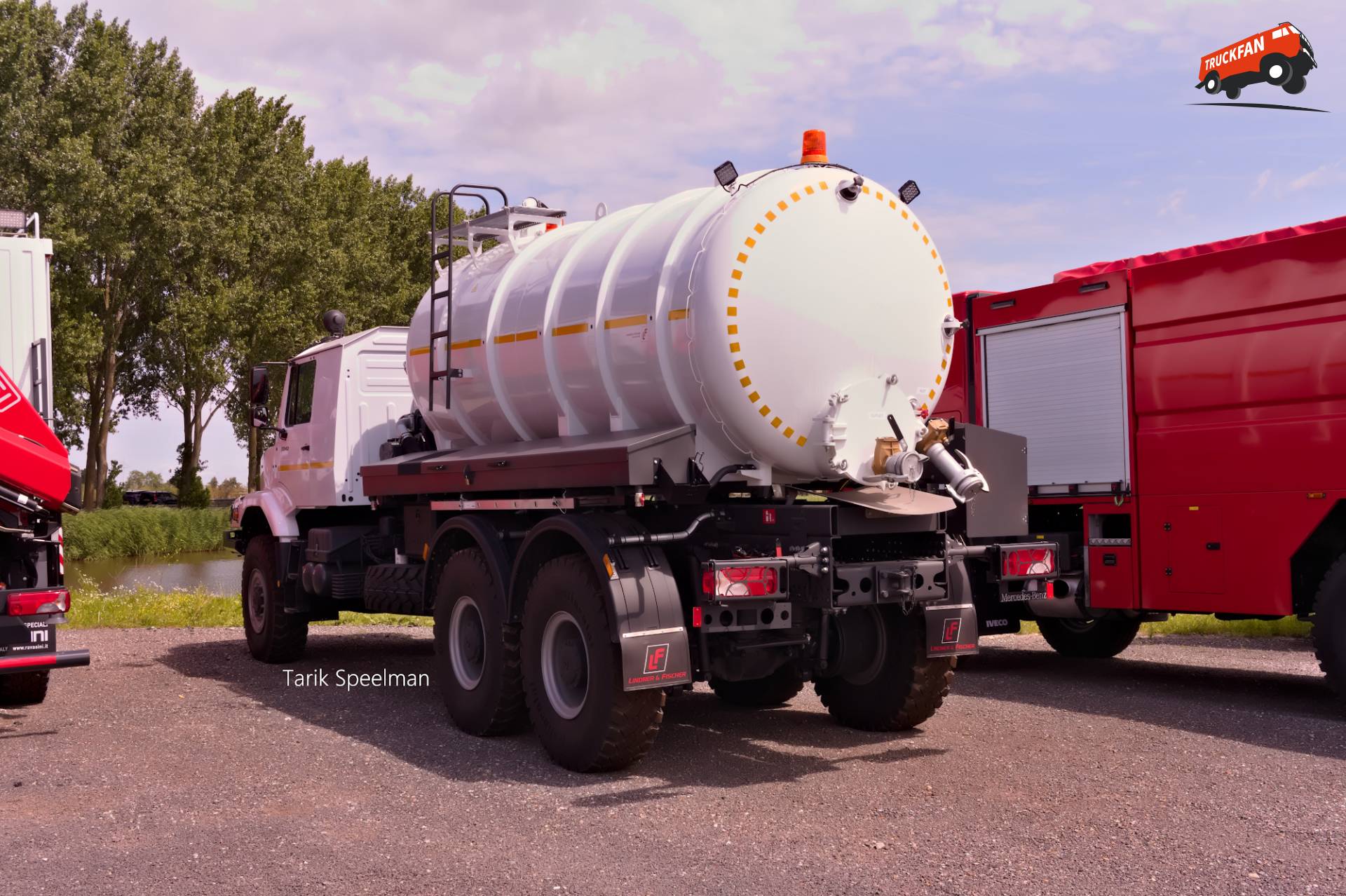 Mercedes-Benz Zetros Tankwagen bij PK Trucks