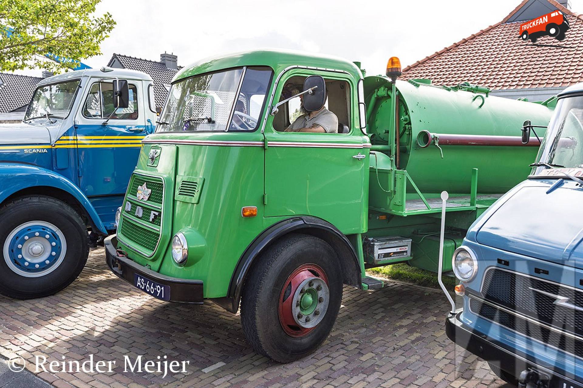 DAF A1600 uit 1970 op Oldtimerdei Tzummarum