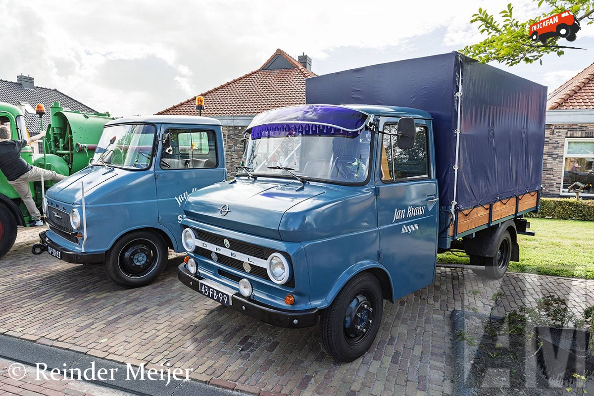 Twee generaties Opel Blitz bij Oldtimerdei Tzummarum