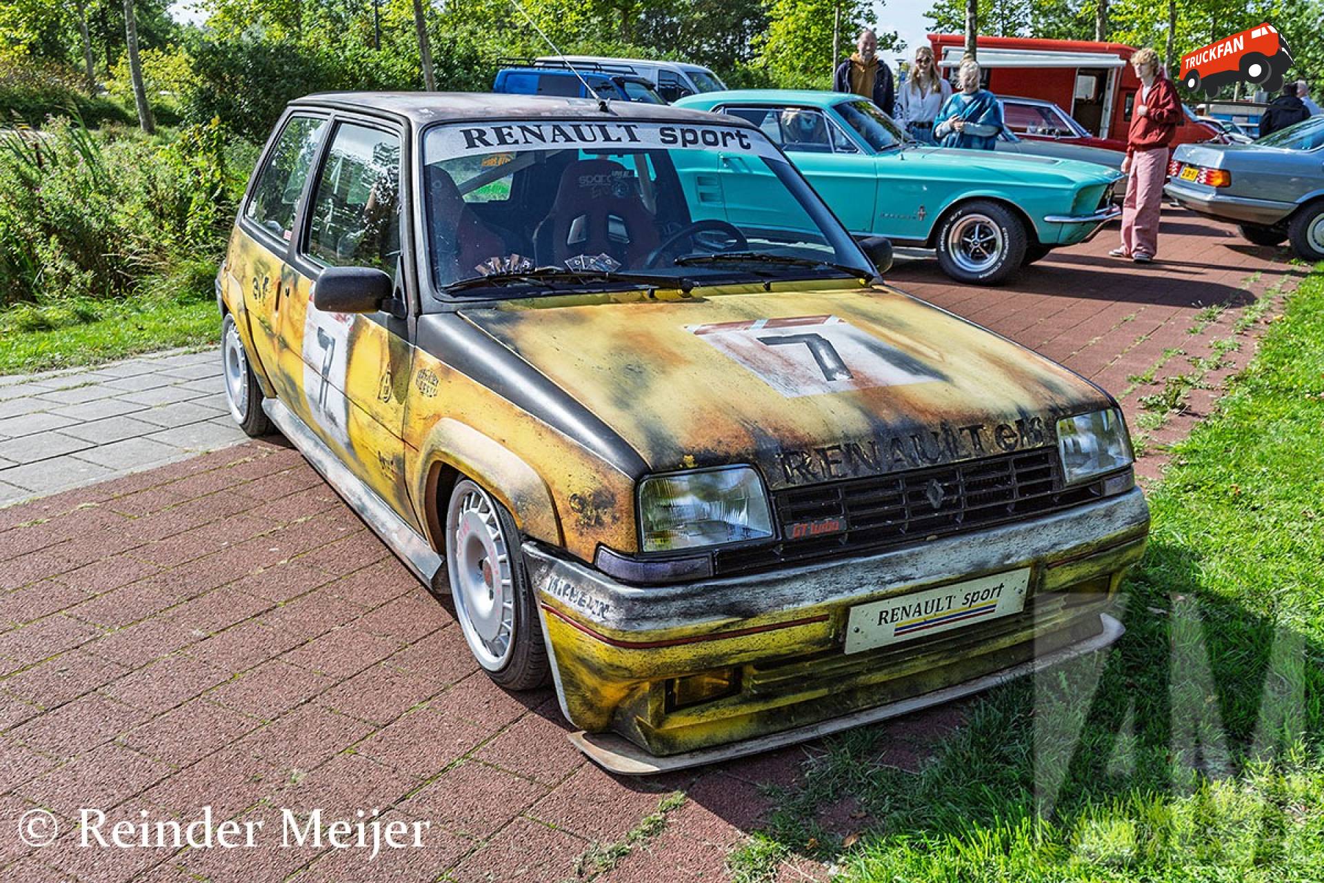 Renault 5 bij Oldtimerdei Tzummarum 2026