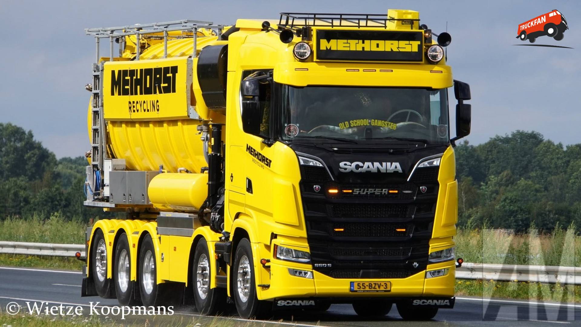 Scania 660S bij Truckstar Festival A28 Beilen