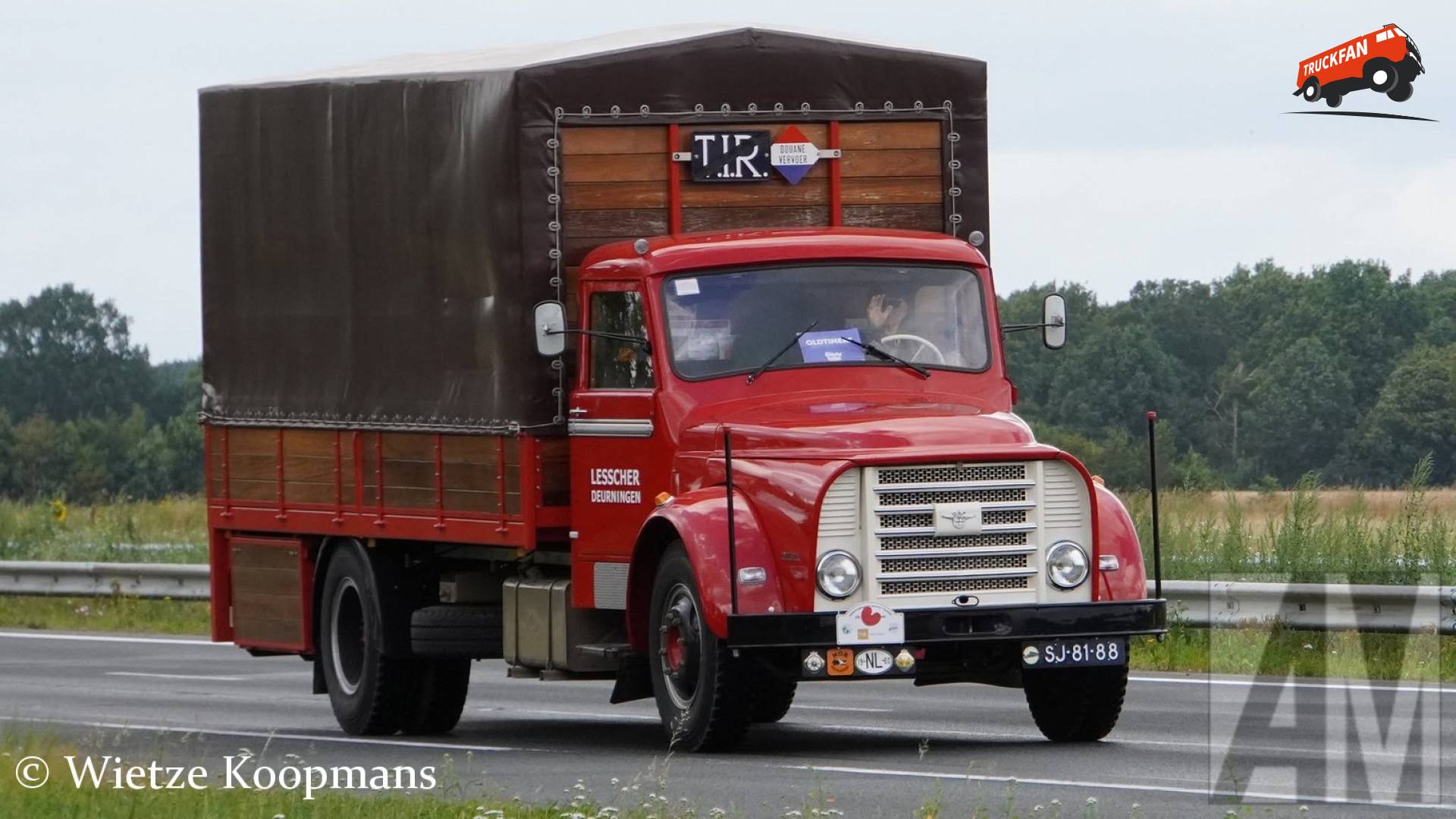 Truckstar Festival uittocht over de A28 bij Beilen