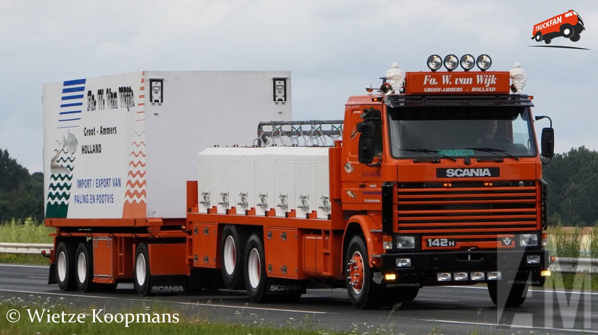Scania 142 truck bij Beilen