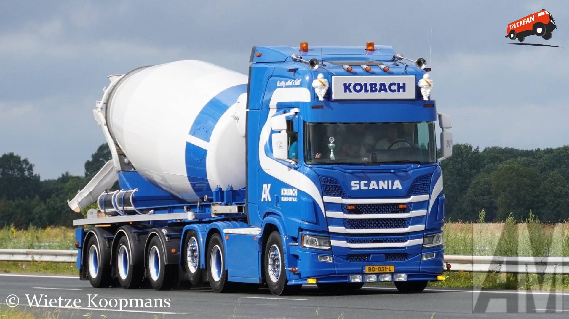 Scania R500 vrachtwagen bij Beilen