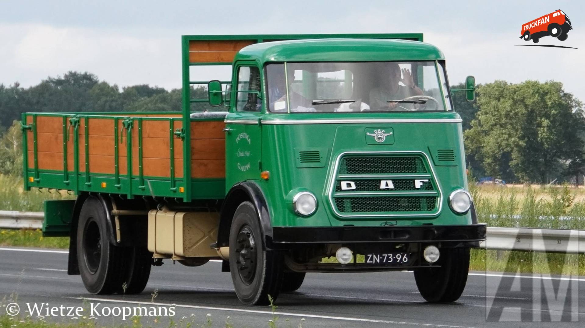 DAF A1600 truck tijdens Truckstar Festival uittocht