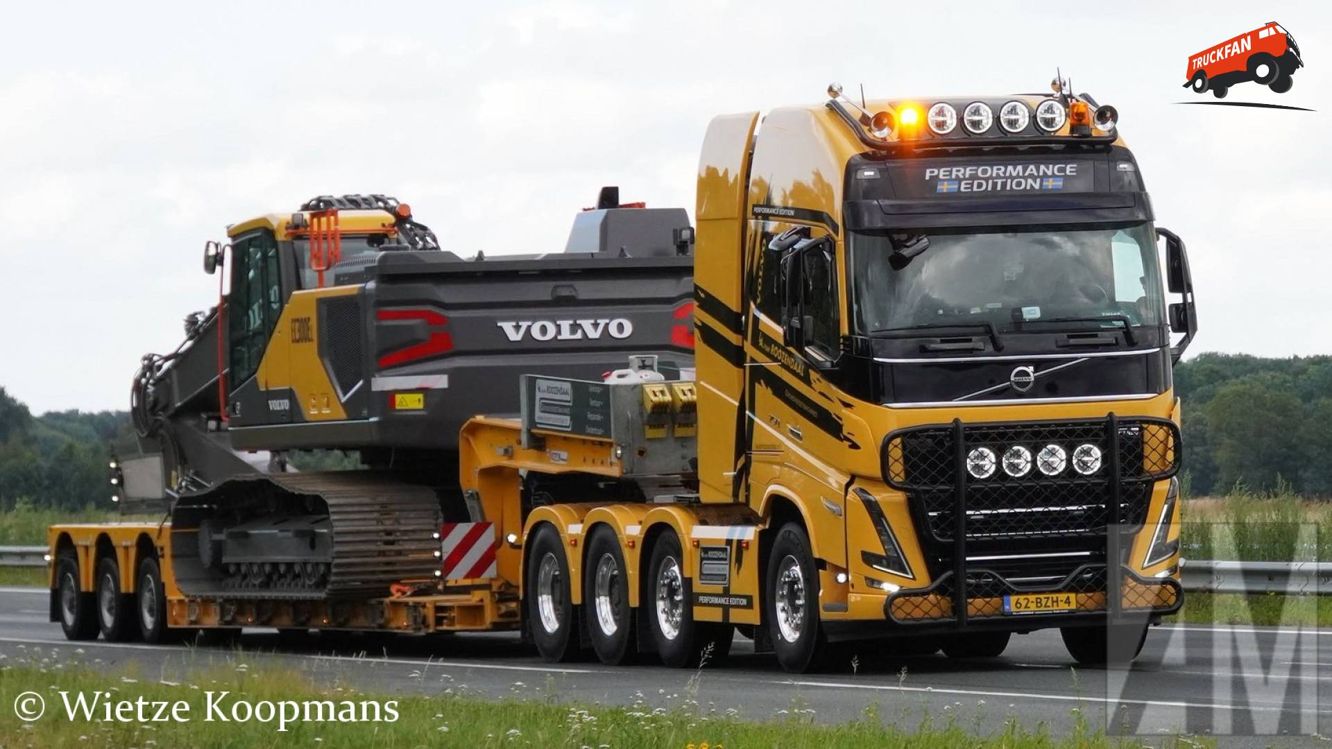 Volvo FH16 5th generation truck bij Beilen