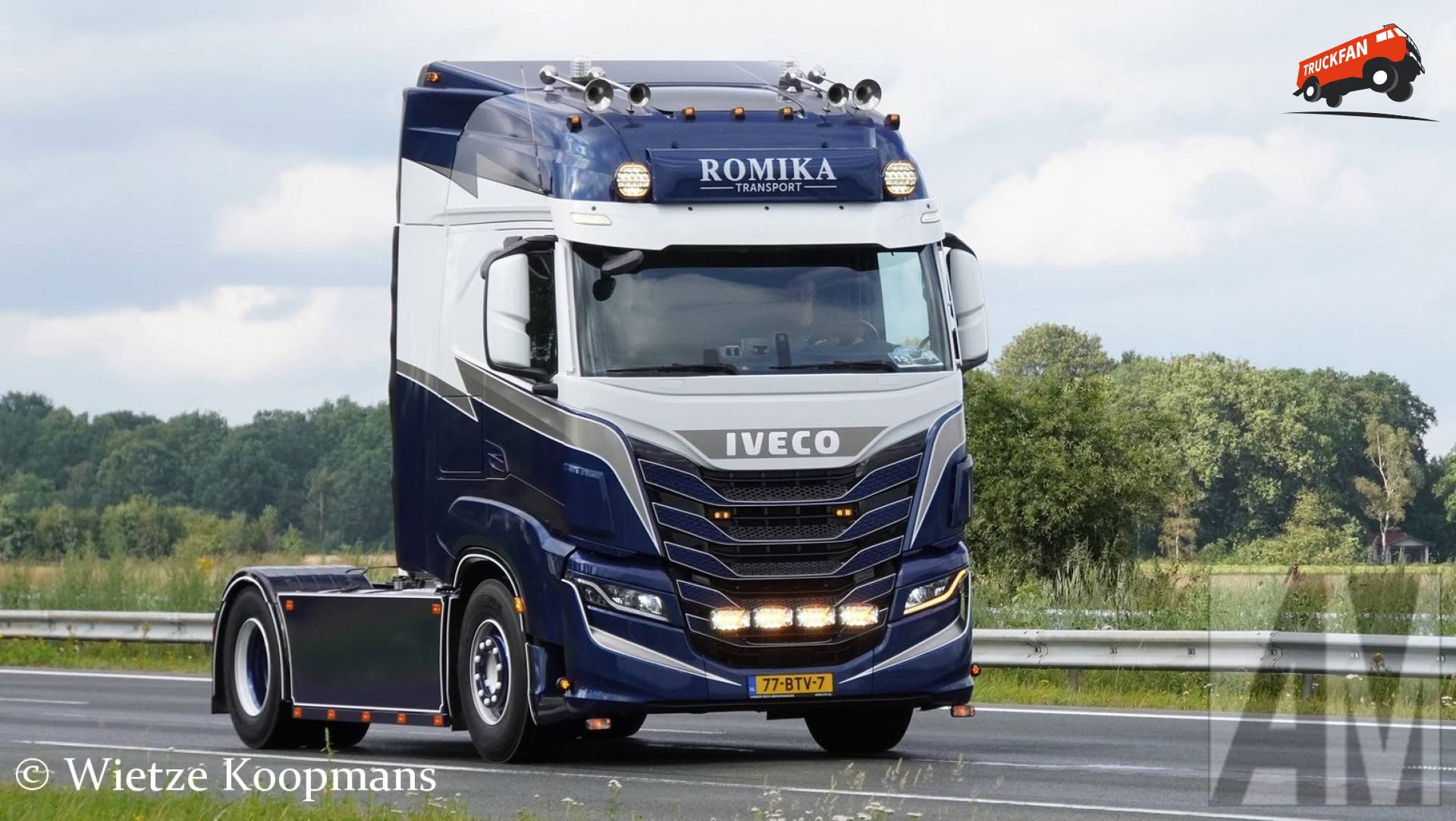 Iveco S-Way bij Truckstar Festival uittocht A28