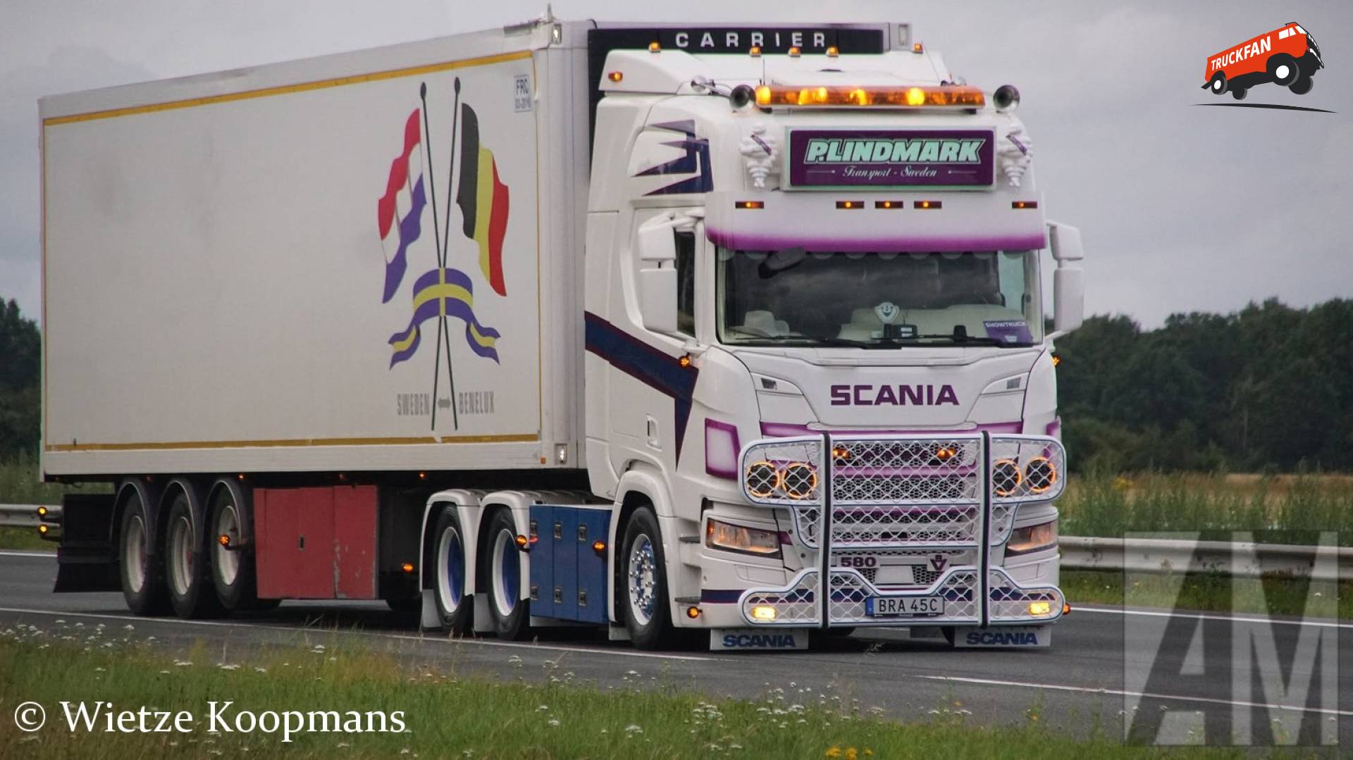 Scania truck tijdens Truckstar Festival uittocht