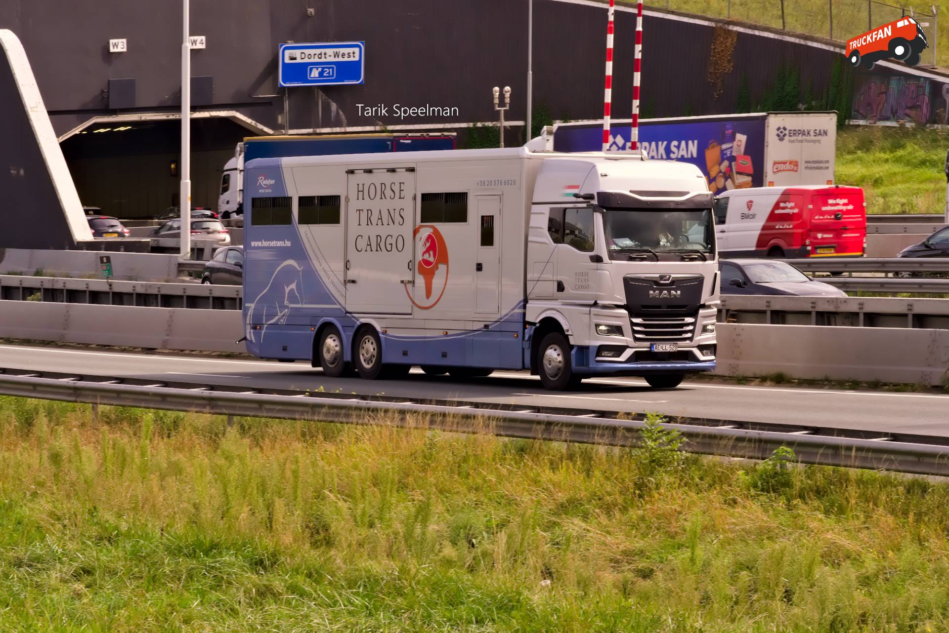 MAN TGX 3rd Gen vrachtwagen met kenteken AE LL 529