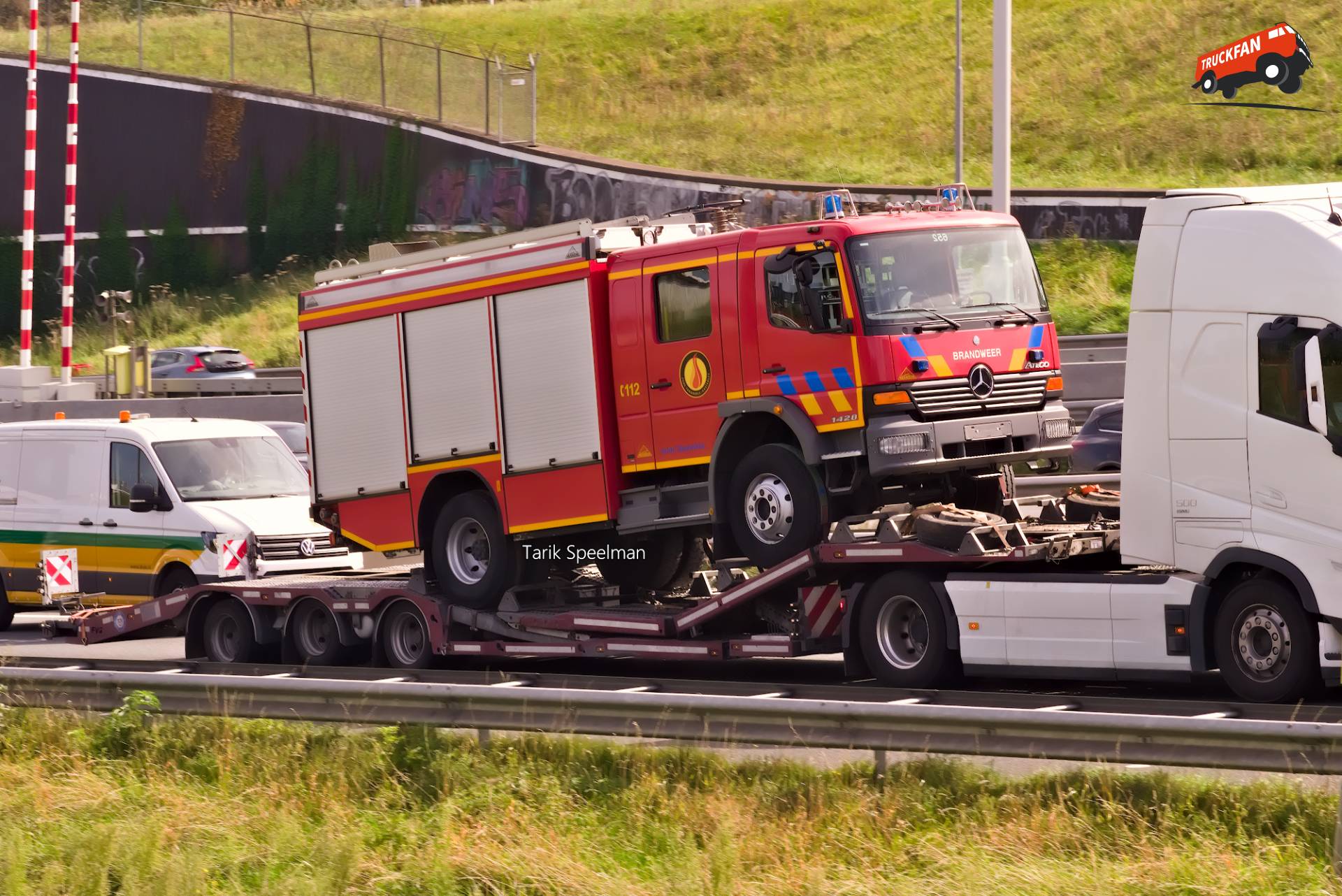 Mercedes-Benz Atego Brandweervoertuig bij A16