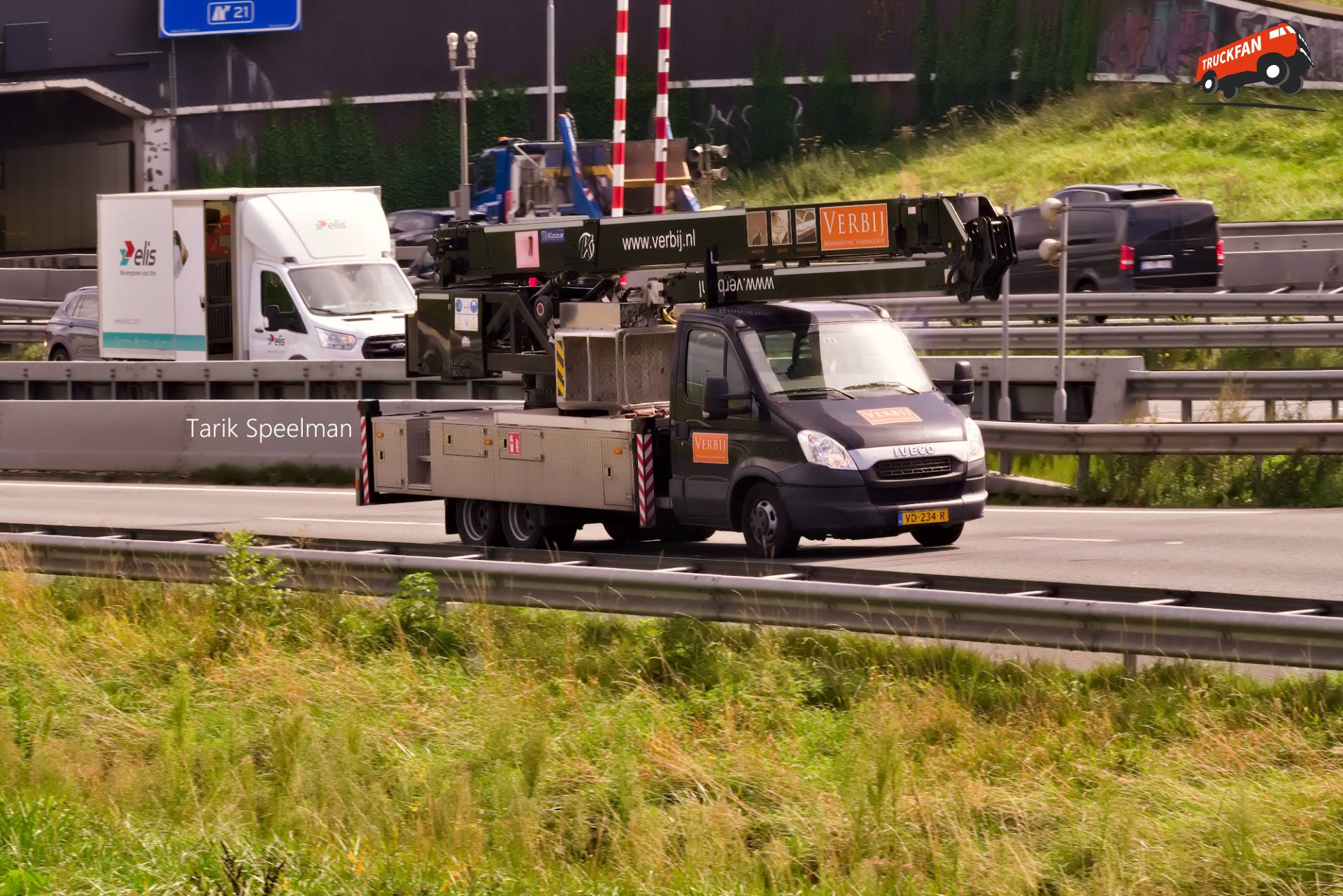 Iveco Daily Hoogwerker met kenteken VD-234-R