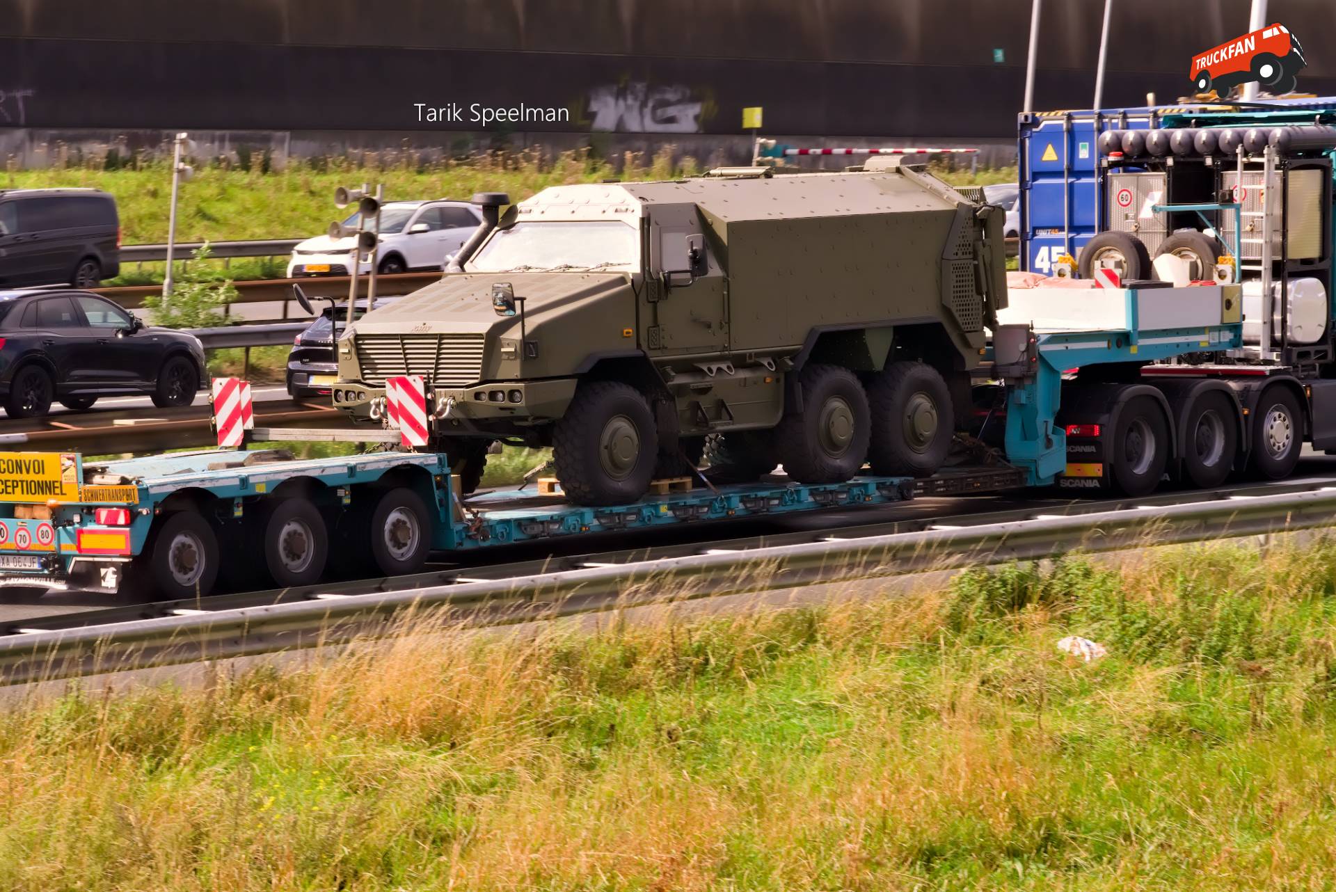 KMW Dingo zwaar transport op A16