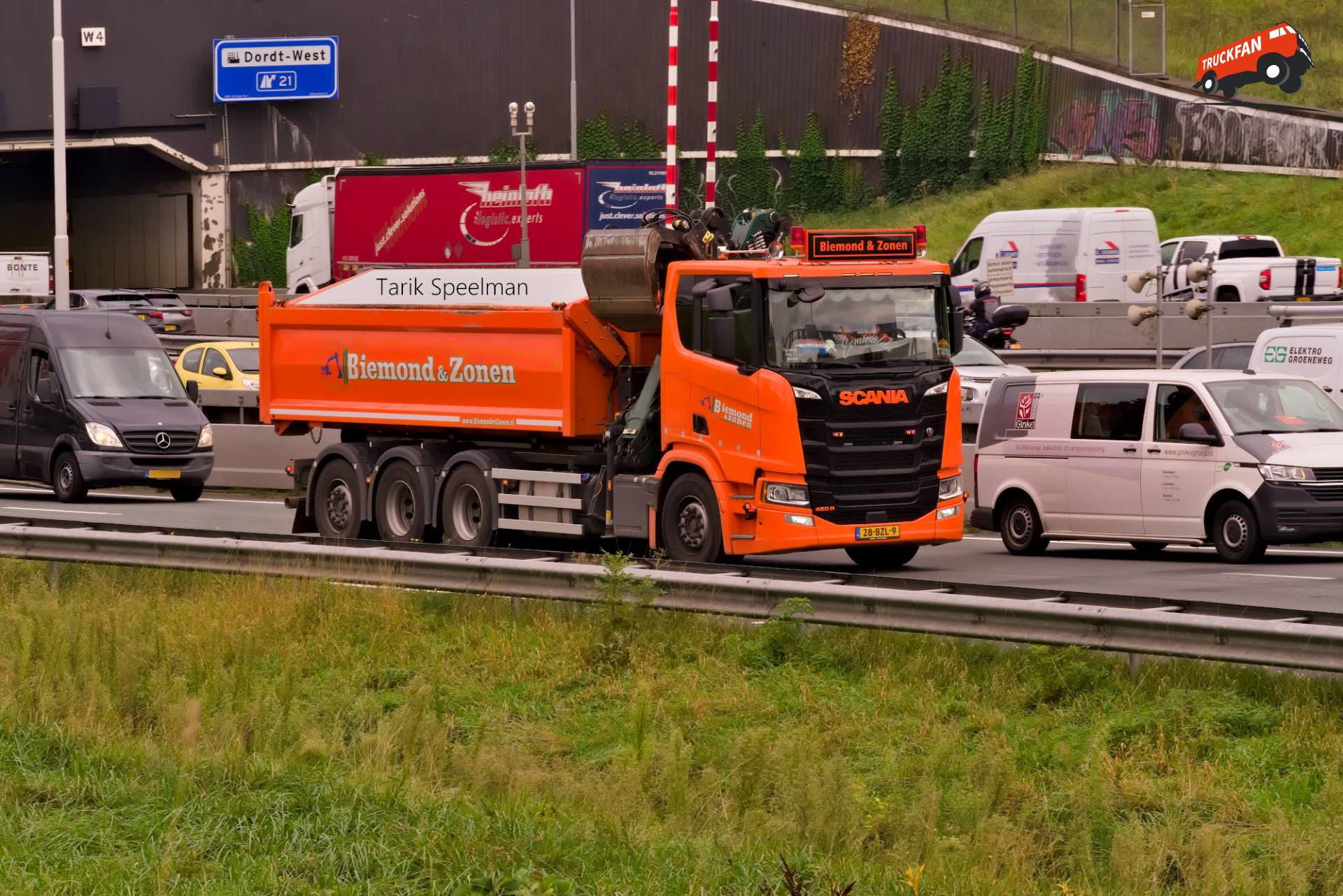 Scania 460R kipper vrachtwagen op A16