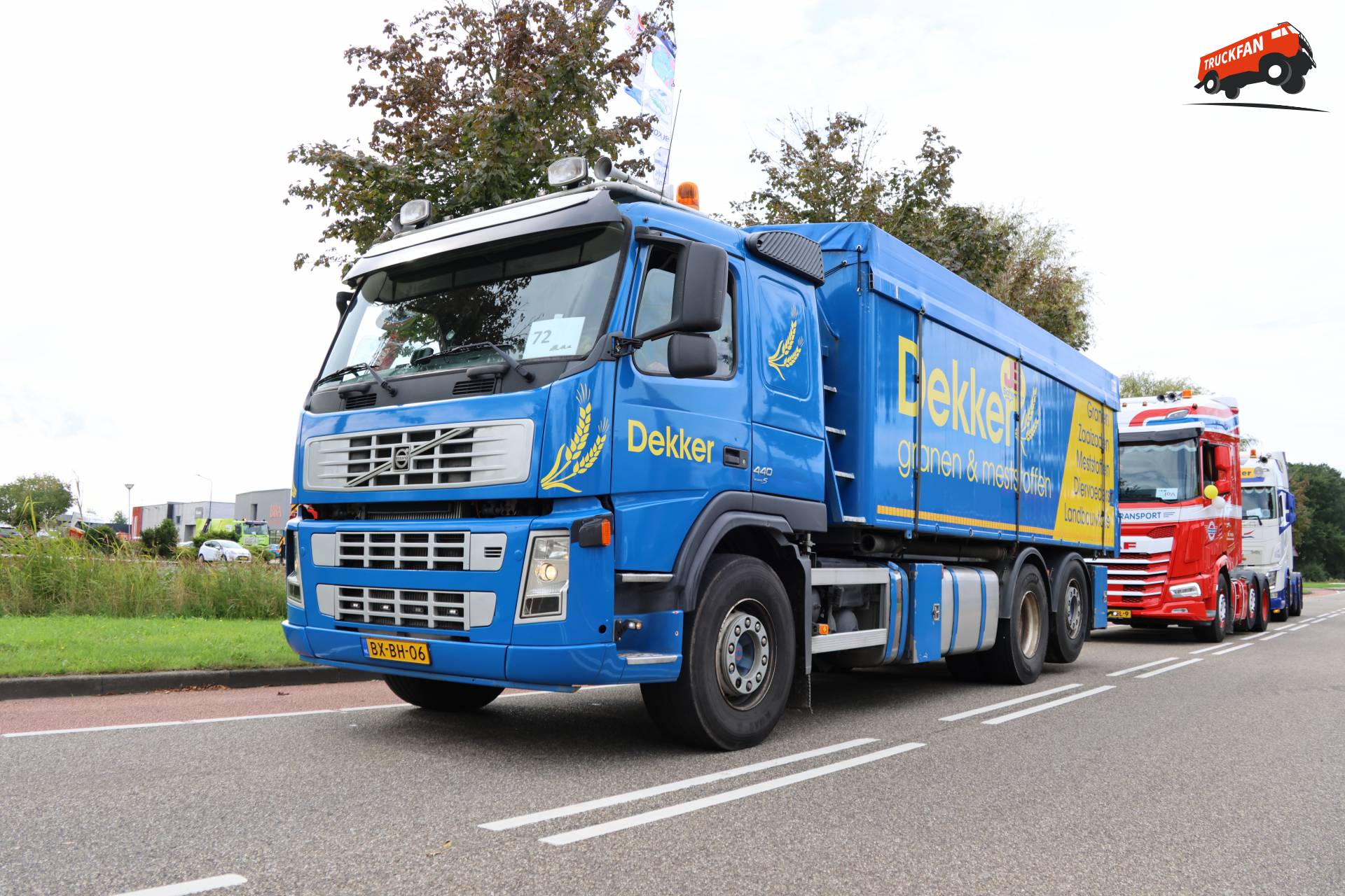 Volvo FM vrachtwagen van Dekker Granen