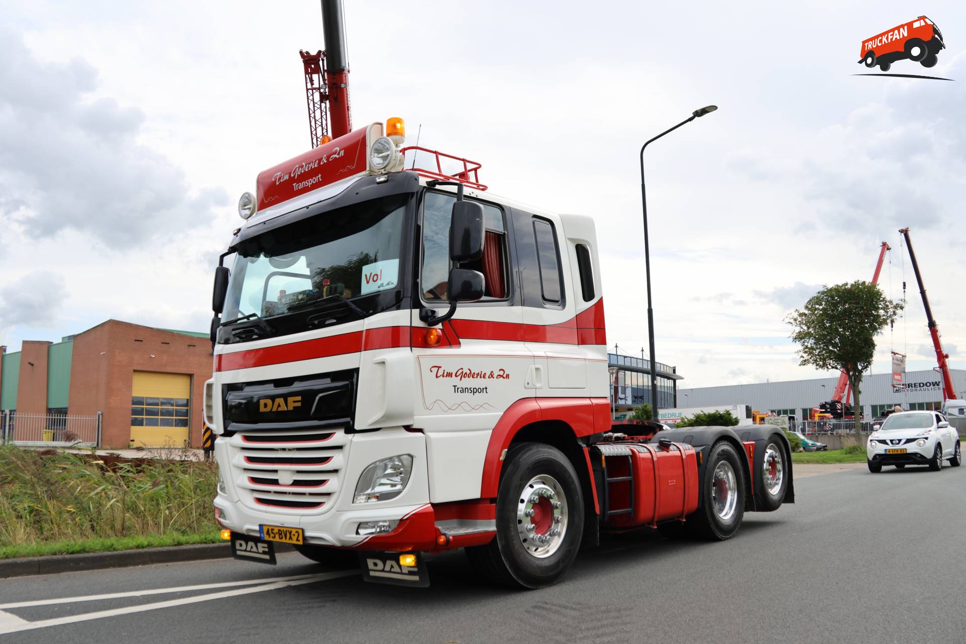 DAF CF Euro 6 truck by Tim Goderie
