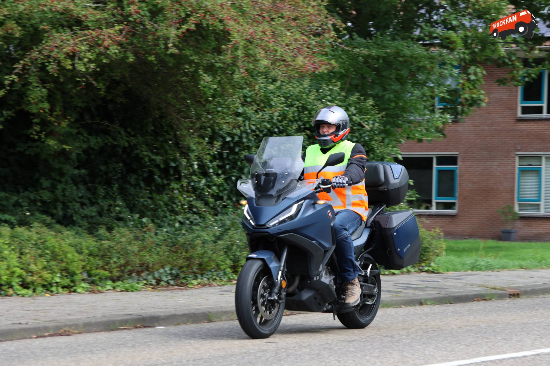 Honda voertuig bij Langedijker Vrachtwagentour