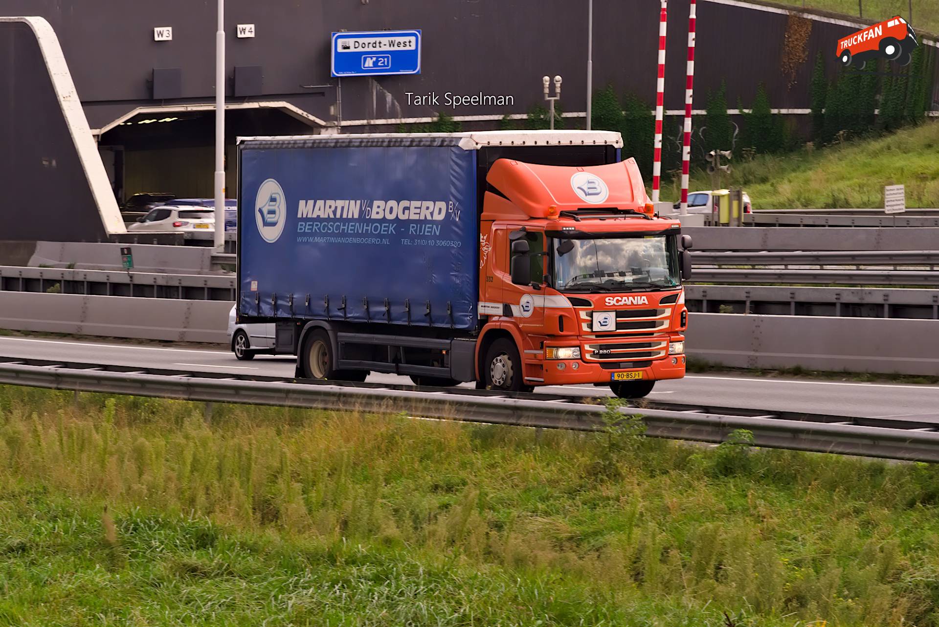 332, Scania P280 vrachtwagen 90-BSJ-1 op A16