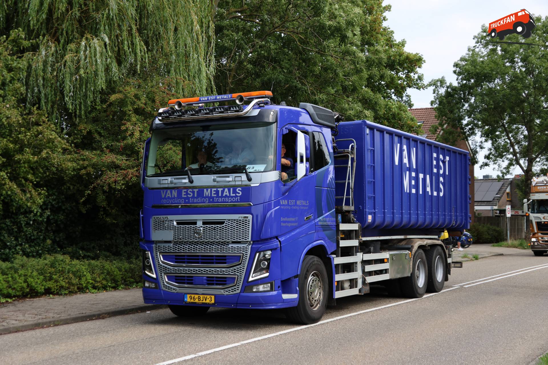 Volvo FH16 vrachtwagen van van Est Metals