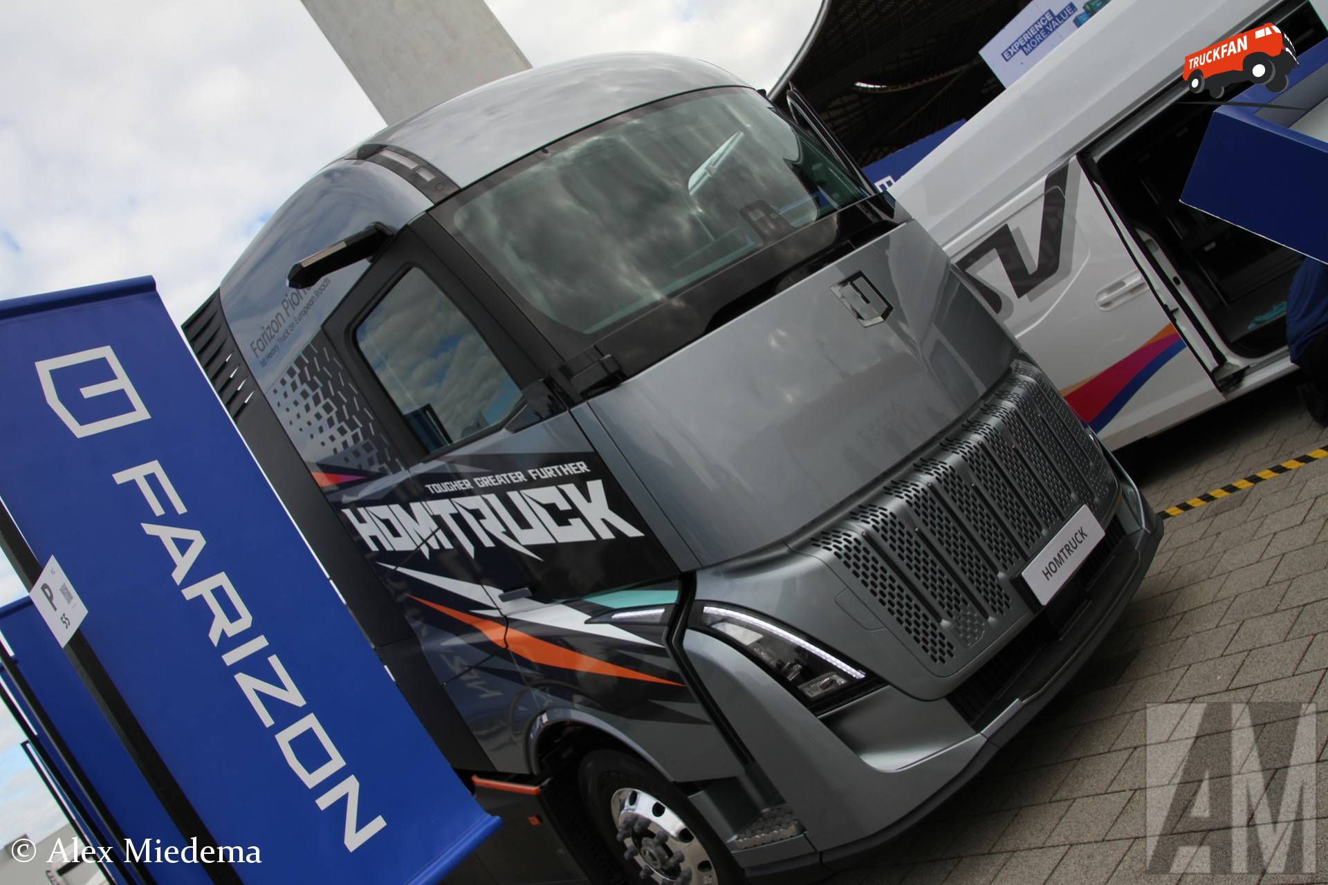 De Farizon bestelwagens zijn al een succes in Nederland, waarschijnlijk is het een kwestie van tijd dat de Homtruck ook bij ons te koop is. 