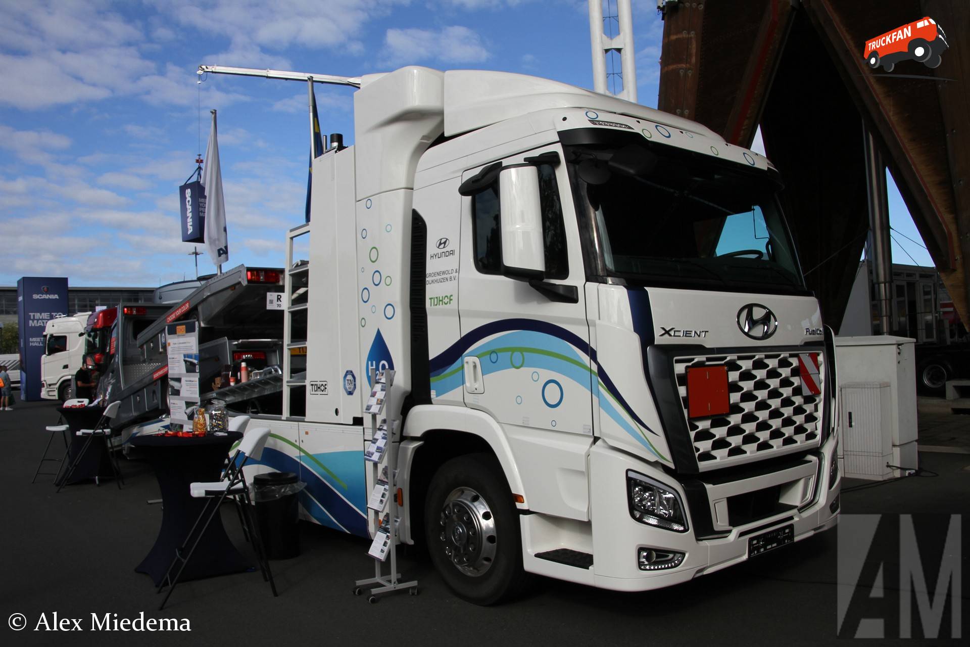 Waar het twee jaar terug nog bulkte van de Hyundai waterstoftrucks, was er in 2026 maar één, met Tijhof autotransporter opbouw. 