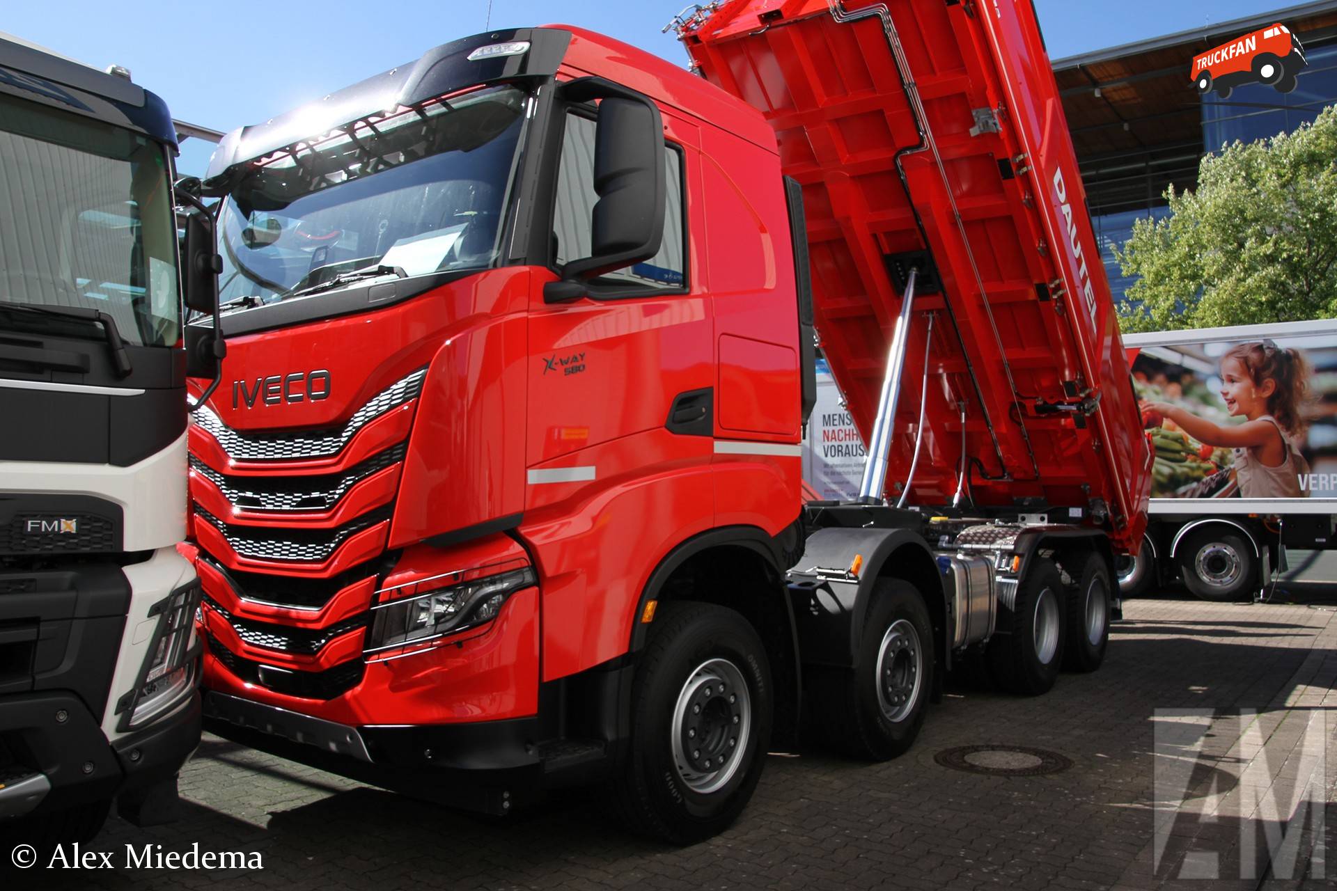 Grote afwezige was Iveco, gelukkig was het merk wel bij diverse opbouwers vertegenwoordigd, zoals deze prachtige X-Way 580 bij Dautel. 
