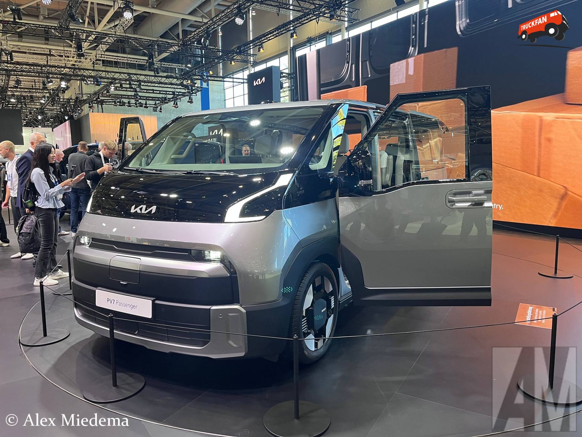 KIA PV7 Passenger op IAA Transportation 2026
