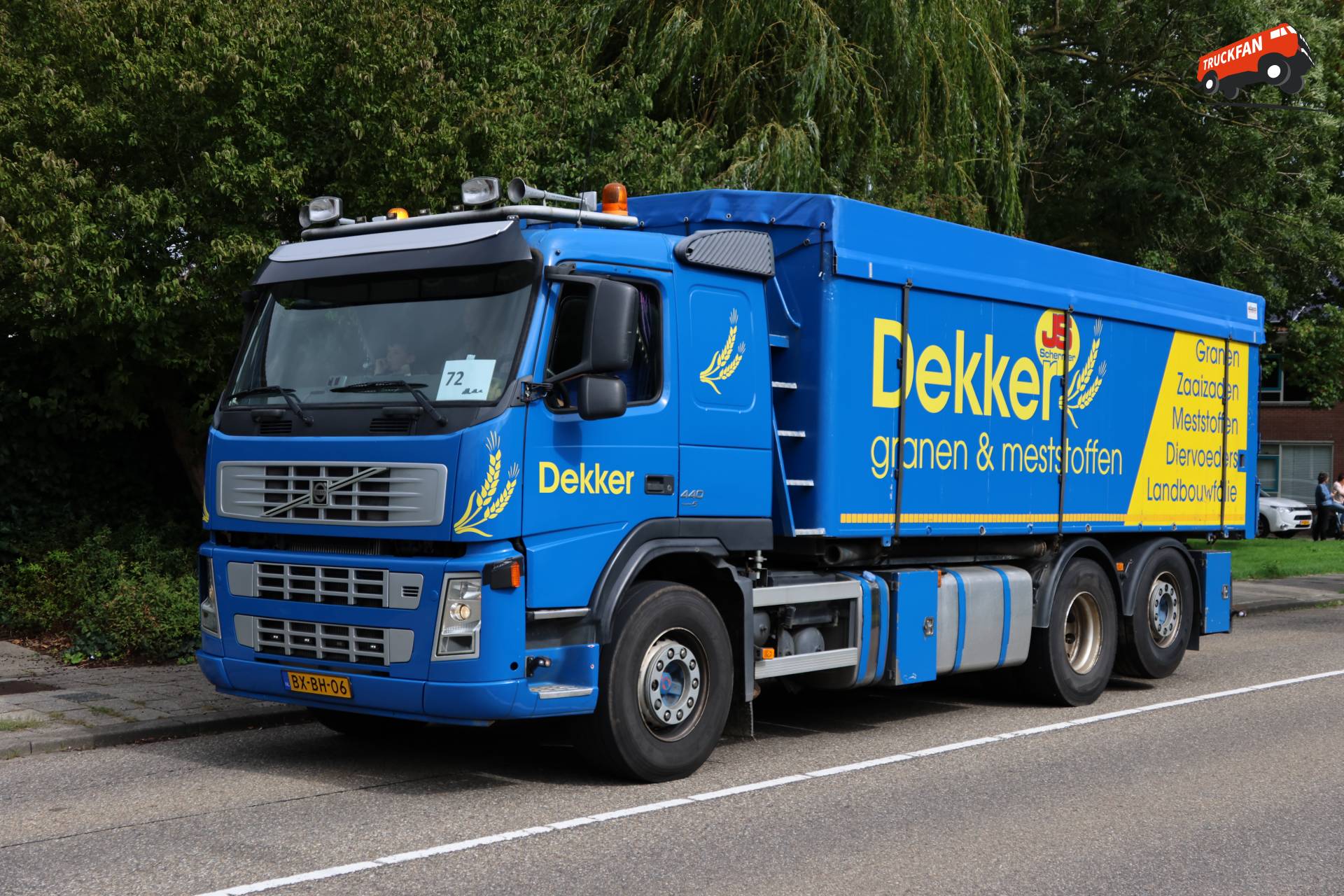 Volvo FM truck owned by Dekker Granen