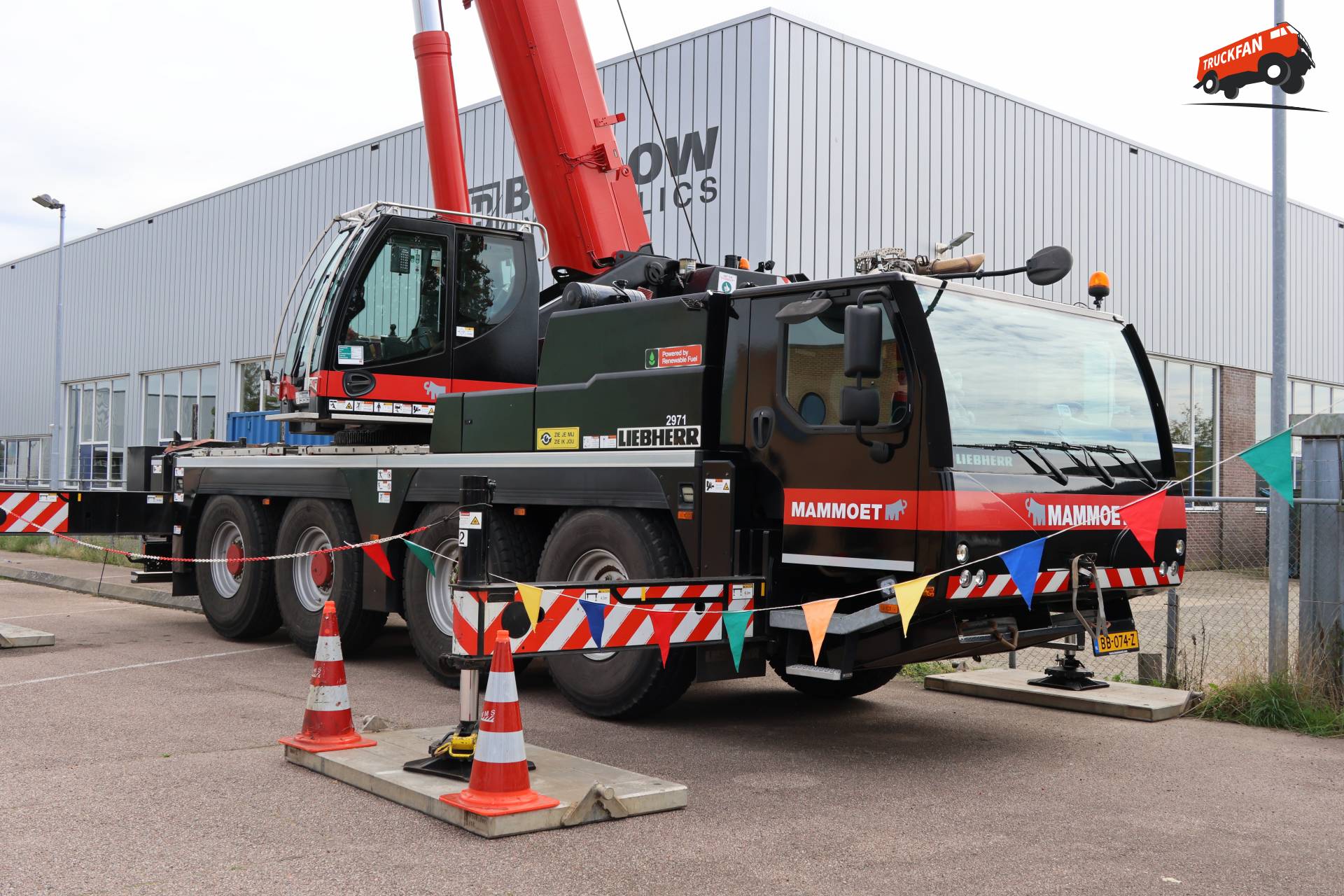 Liebherr LTM1070 Kraan van Mammoet