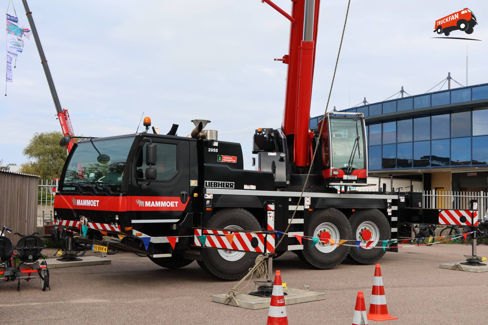 Liebherr LTM1060 kraan van Mammoet