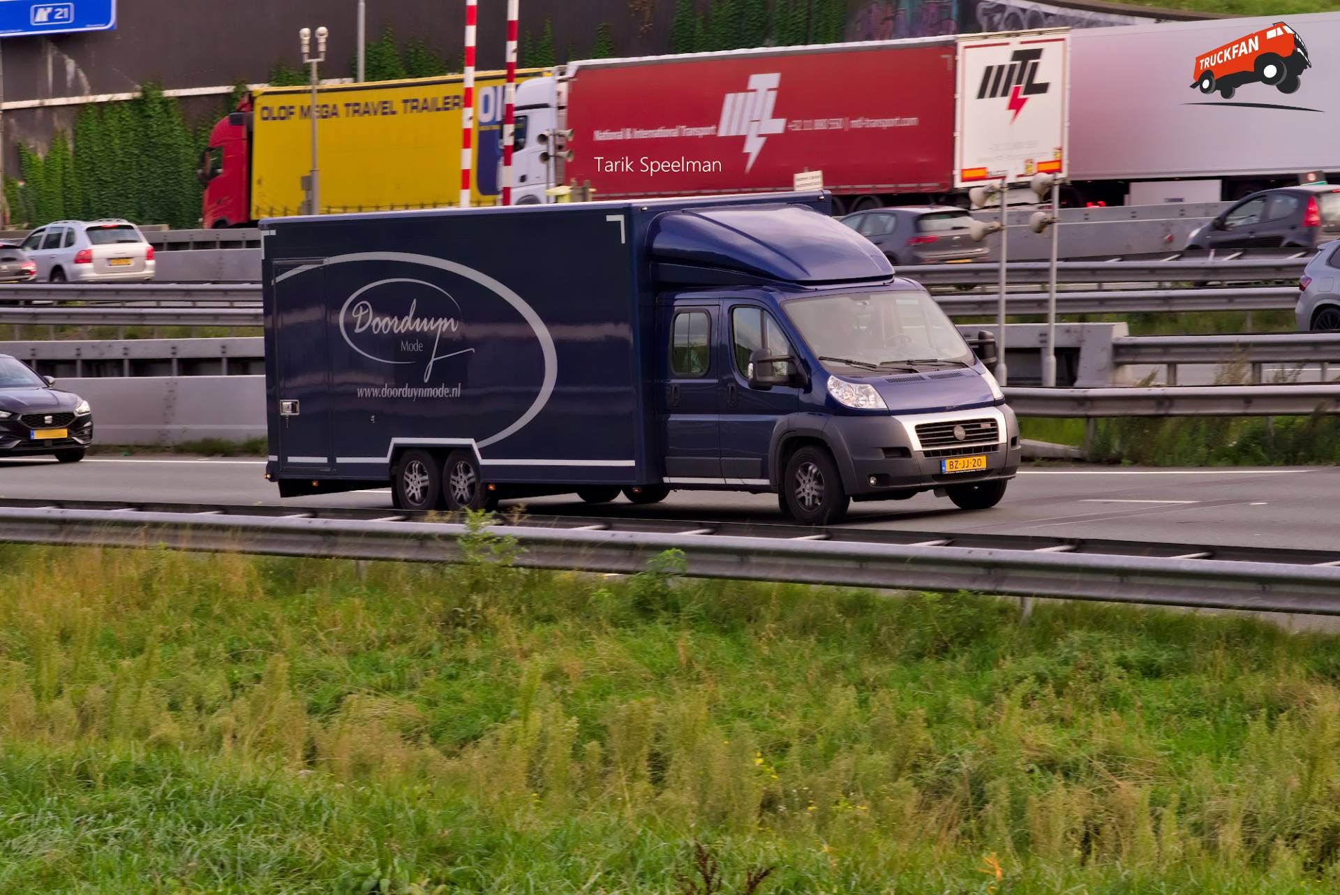 Coxx XF 6.2-69 Marktkoopwagen BZ-JJ-20