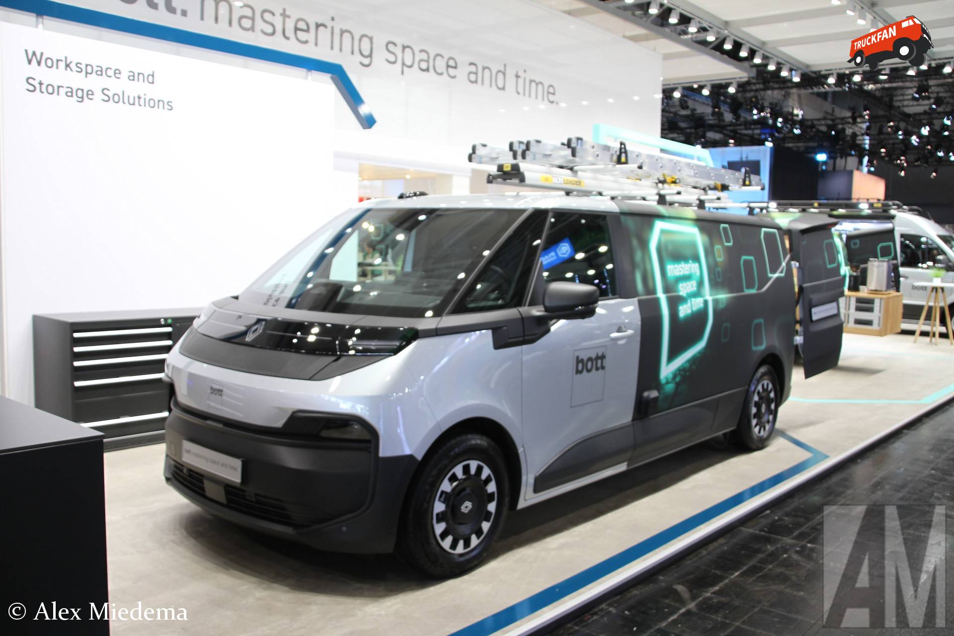 Renault Trafic van Bott op Messe Hannover