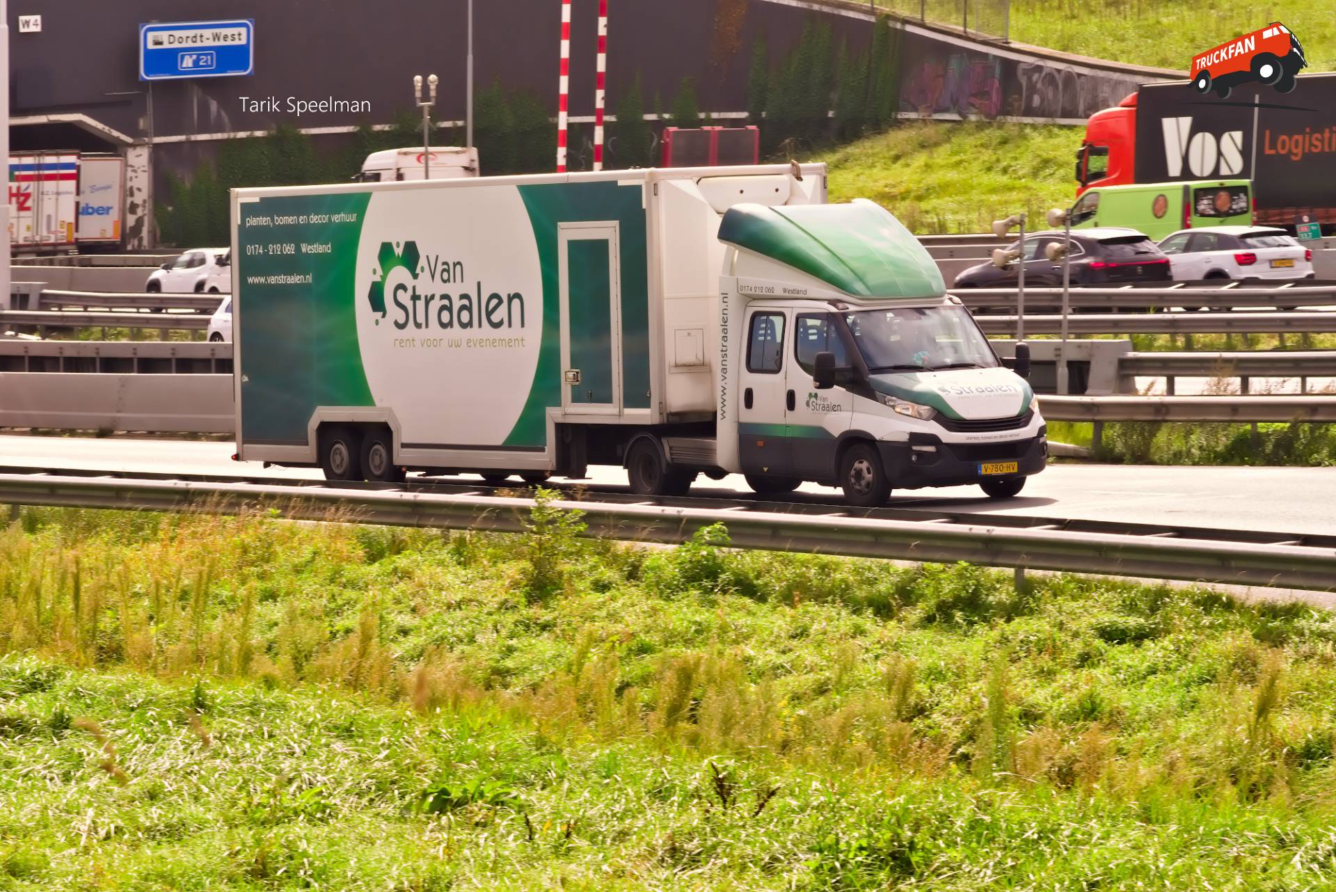 Iveco Daily vrachtwagen V-780-HV op A16