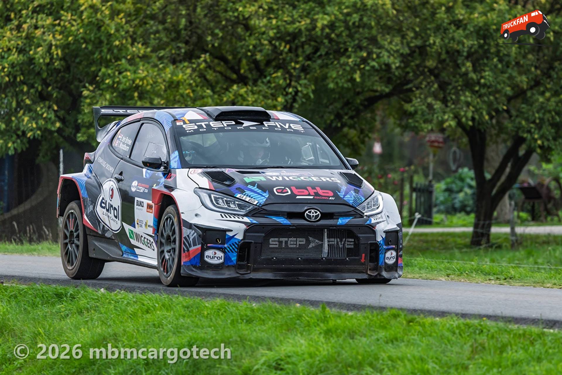 Toyota GR Yaris Rally2 auto