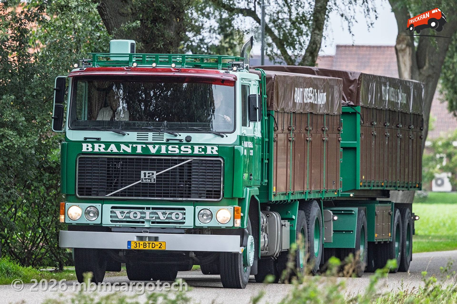 Volvo F12 Truck van Brant Visser