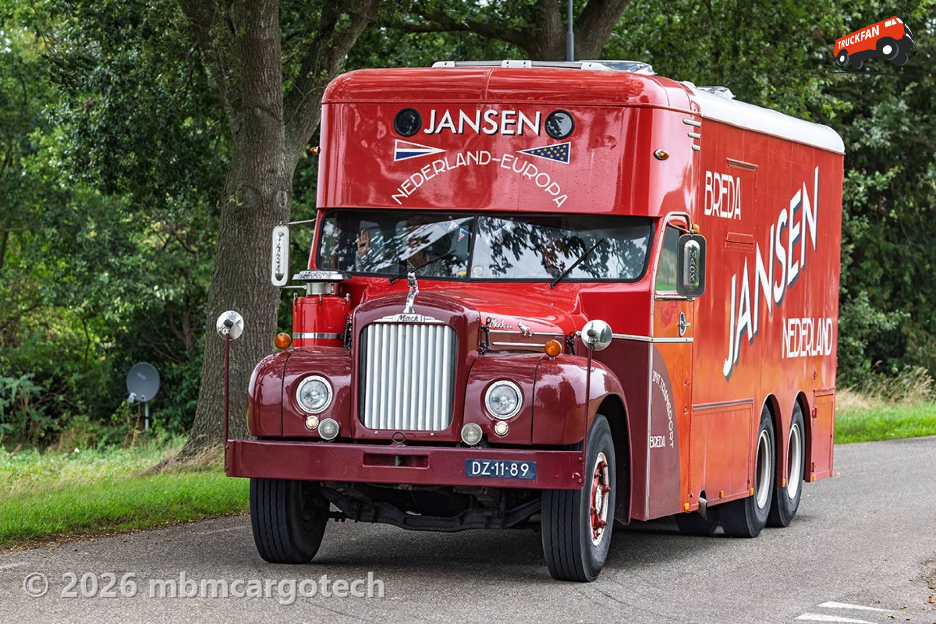 Mack B 43 S Truck van Jansen