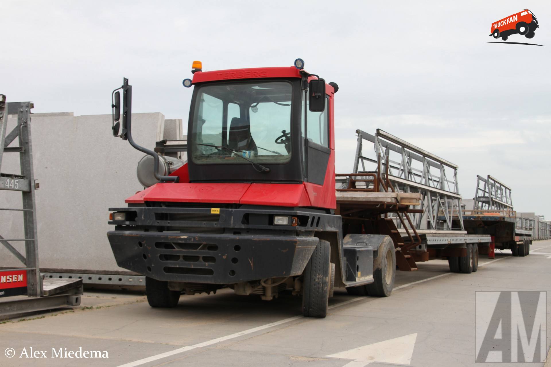Terberg terminaltruck bij Spaansen Harlingen