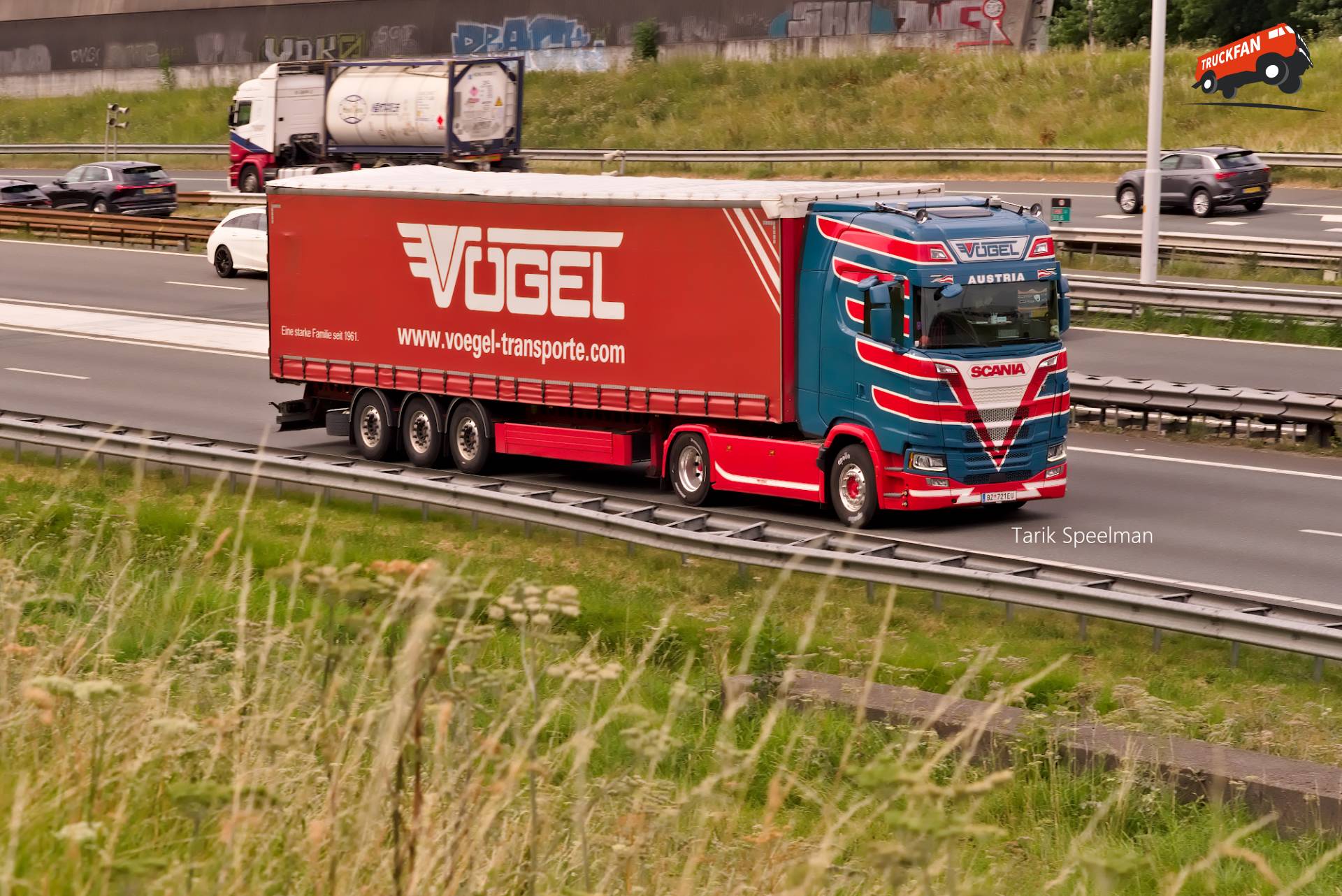 Scania S-Serie vrachtwagen BZ 721EU op A16