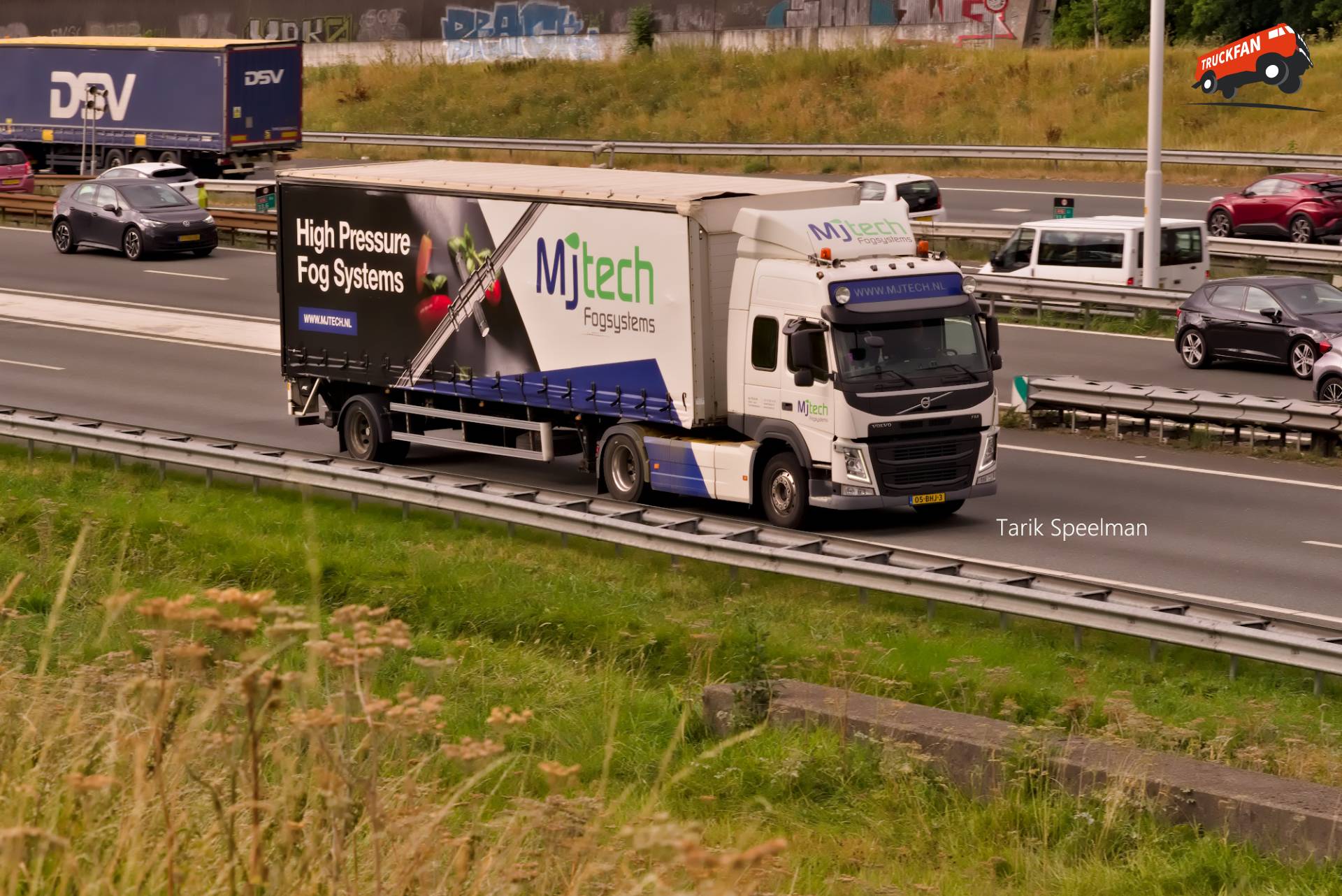 Volvo FM 4th Gen vrachtwagen met kenteken 05-BHJ-3
