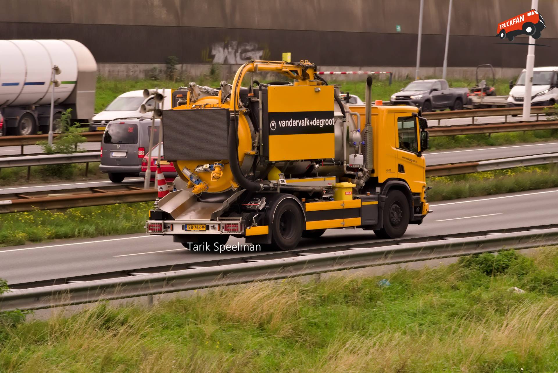 40.479, Scania 420P XT vrachtwagen met kenteken BB-763-V
