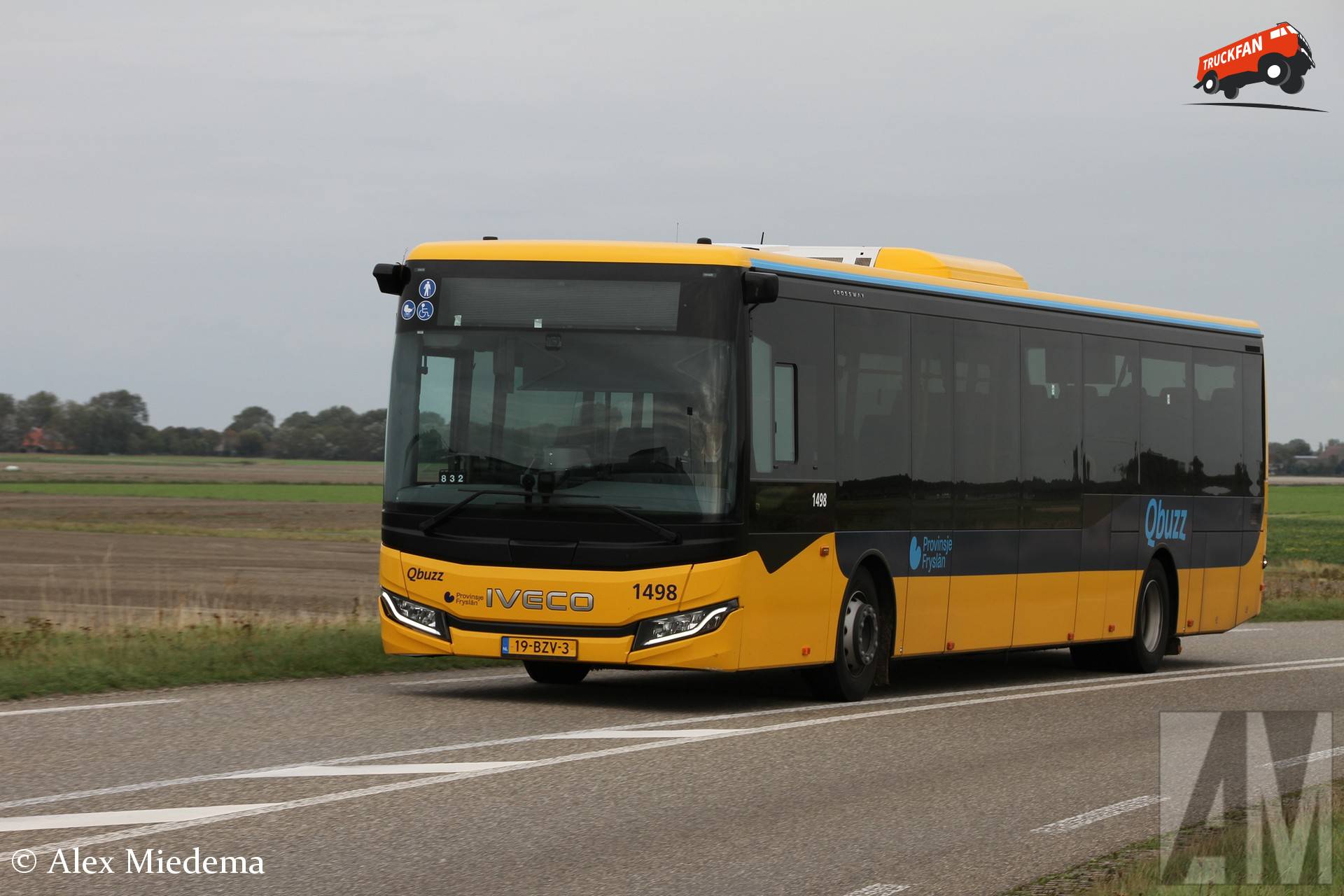 Qbuzz bus 1498 Iveco Crossway LE in Harlingen