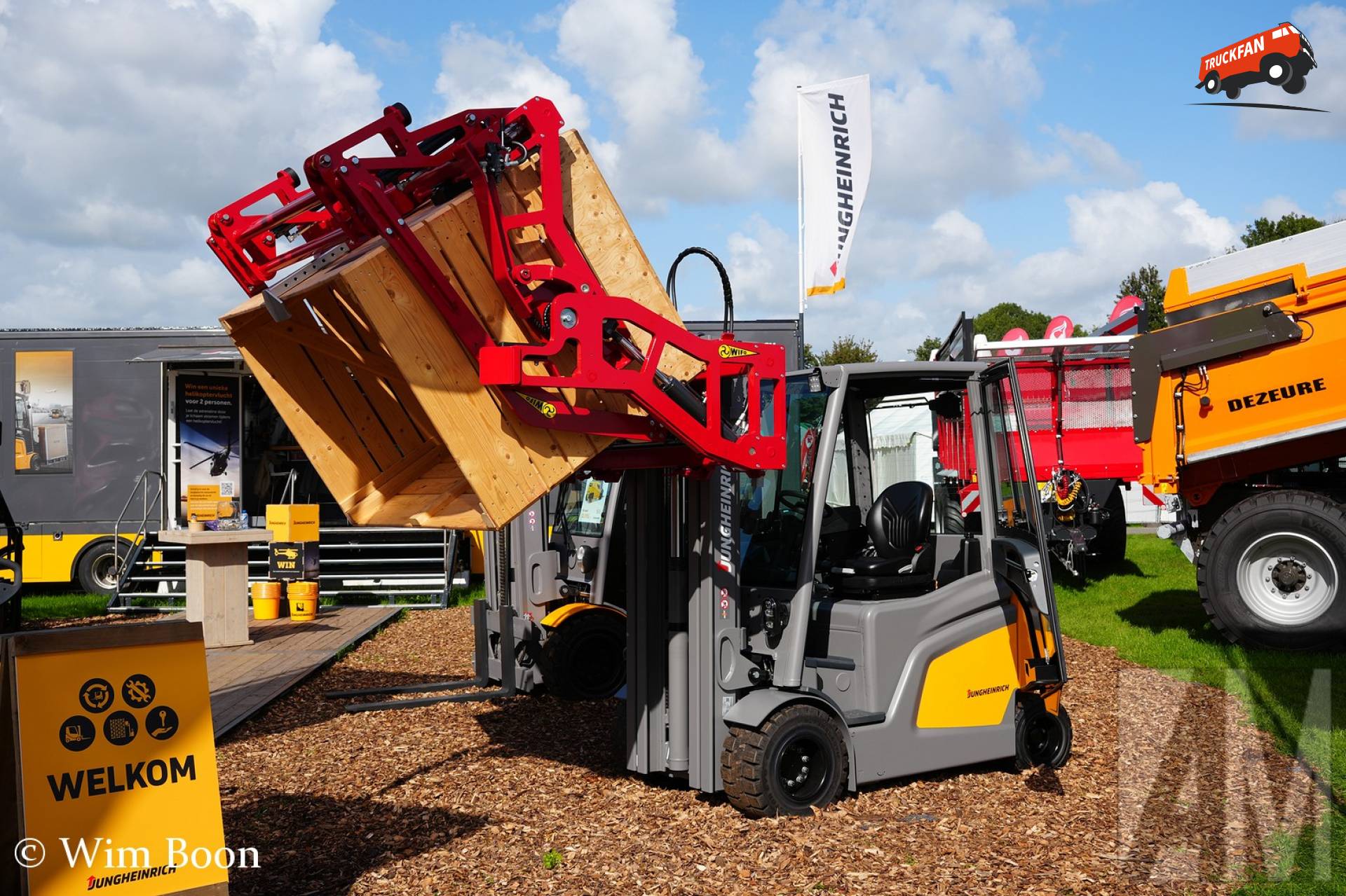 Jungheinrich heftruck met Wifo bakkenkantelaar