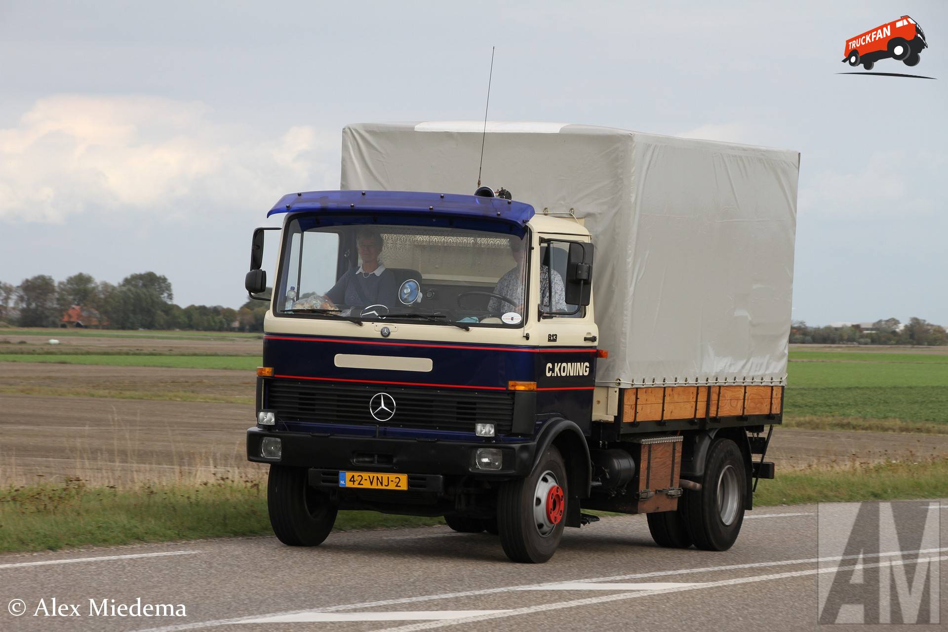 Mercedes-Benz LP813 Truck at Elfstedentocht Event