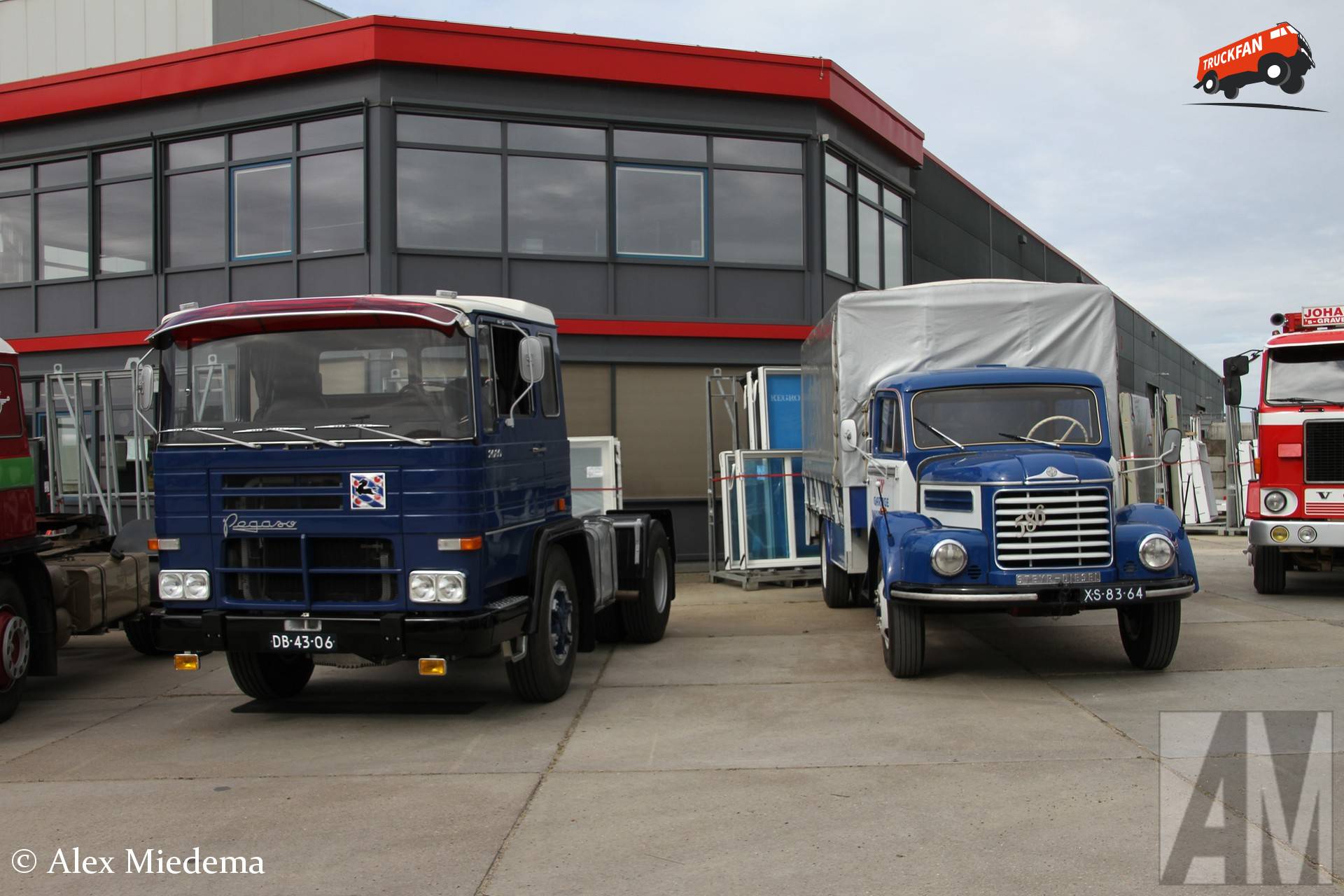 Oldtimer Pegaso 2080 van Wierda in Harlingen